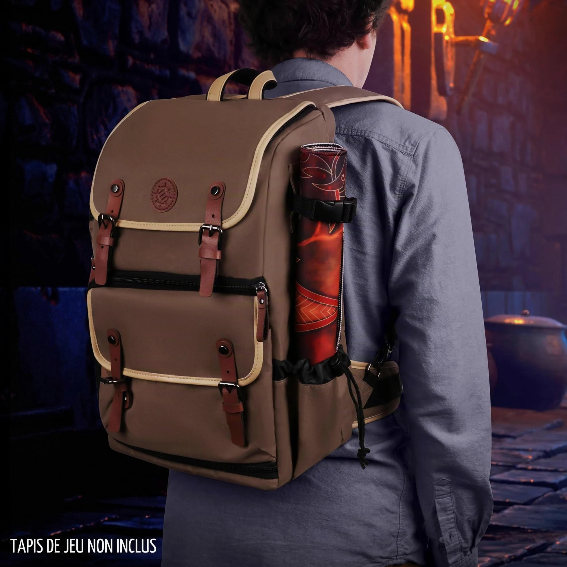 ENHANCE Sac à dos pour boîte de cartes à collectionner pleine grandeur – Espace pour classeur de cartes, boîte de pont TCG, support de tapis de jeu – Compatible avec Magic the Gathering (Bronzer)