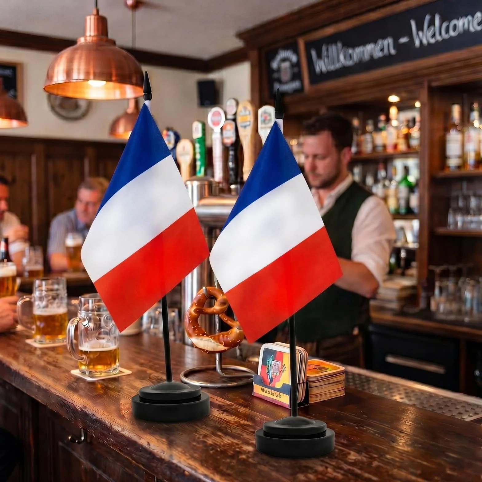 Drapeaux de Table France Lot de 2, 21 x 14 cm, Mini Drapeaux en Polyester avec Mât et Socle Plastique