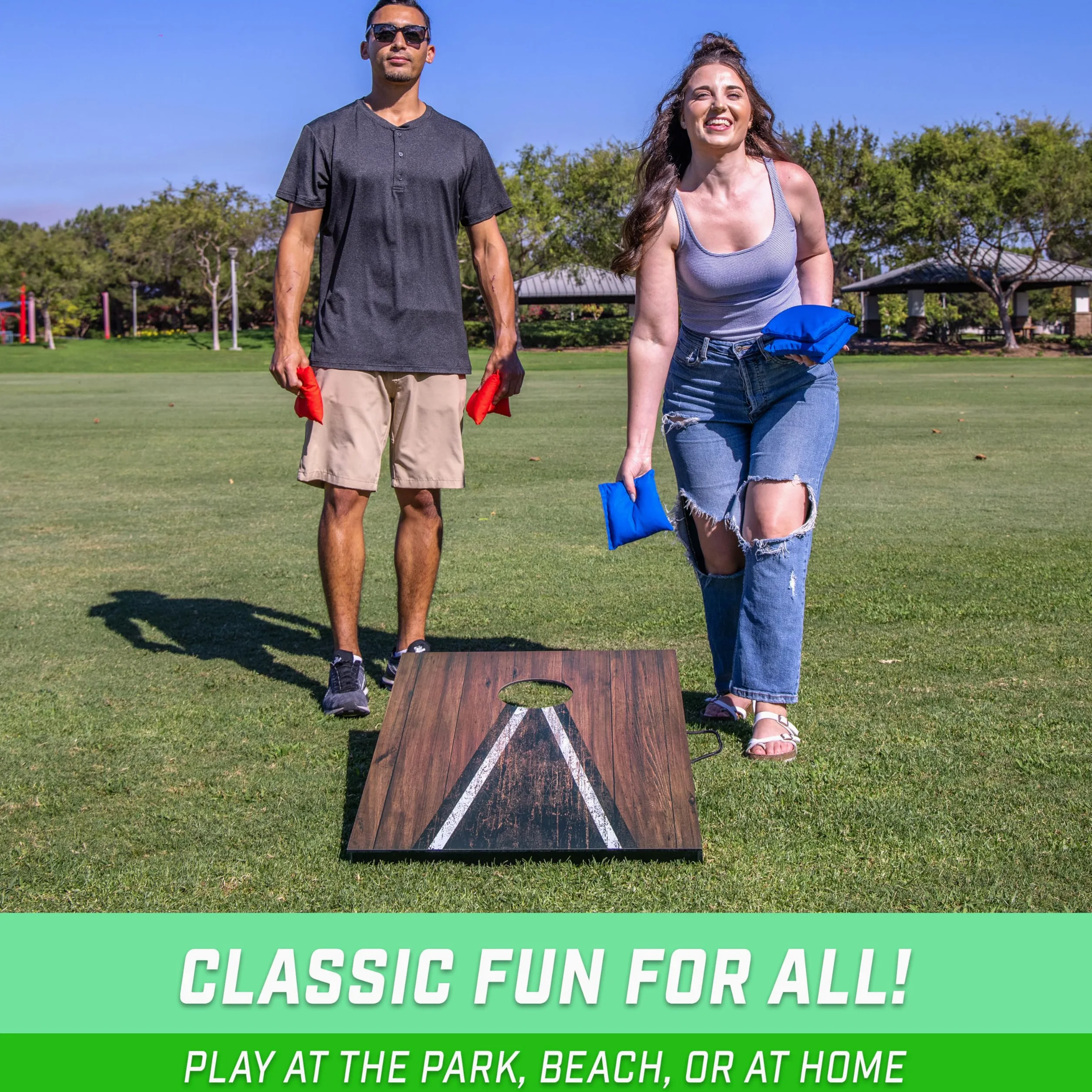 GoSports Jeu de Lancer de Cornhole de 0,9 x 0,6 m – Jeu de Lancer d'extérieur Portable pour Adultes et Famille – Comprend Un Lot de 8 poufs avec Rangement intégré – Choisissez Votre Style
