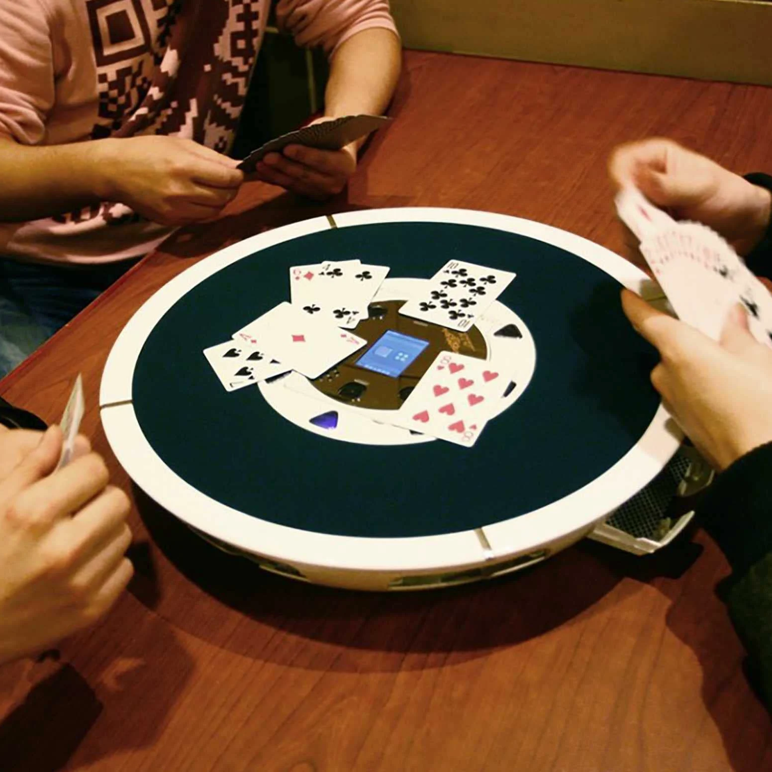 Mélangeur automatique de cartes, distributeur de cartes électrique portable, prend en charge 1 à 8 joueurs pour jouer en même temps et la plupart des règles de poker, prend en charge la programmation
