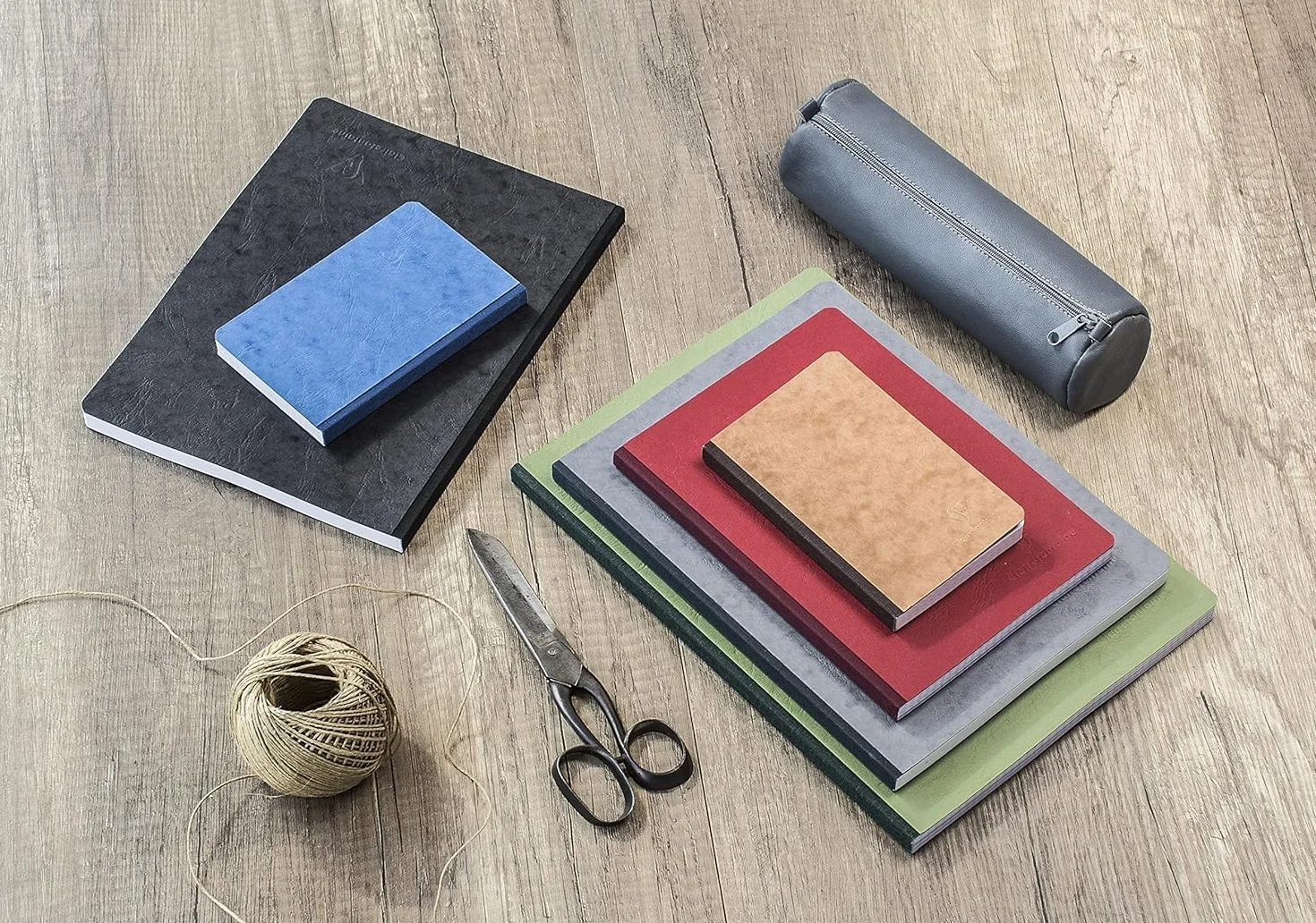 Clairefontaine Nomaddict Carnet Cousu Dos Toilé A5 14,8x21 cm 192 Pages Petits Carreaux Papier 90 g