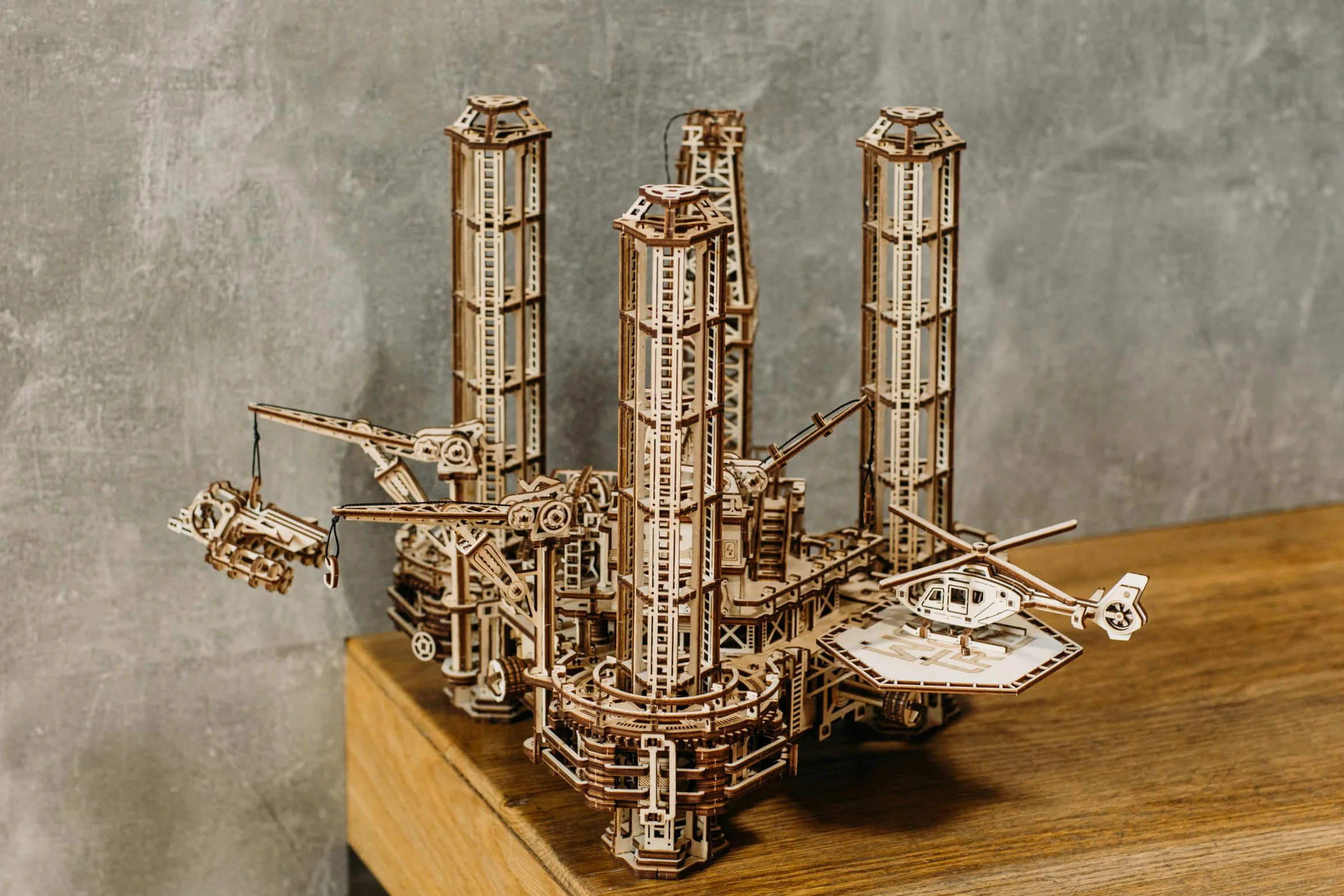 Wood Trick Offshore Rig Interactive Puzzle 3D en Bois pour Adultes à Construire