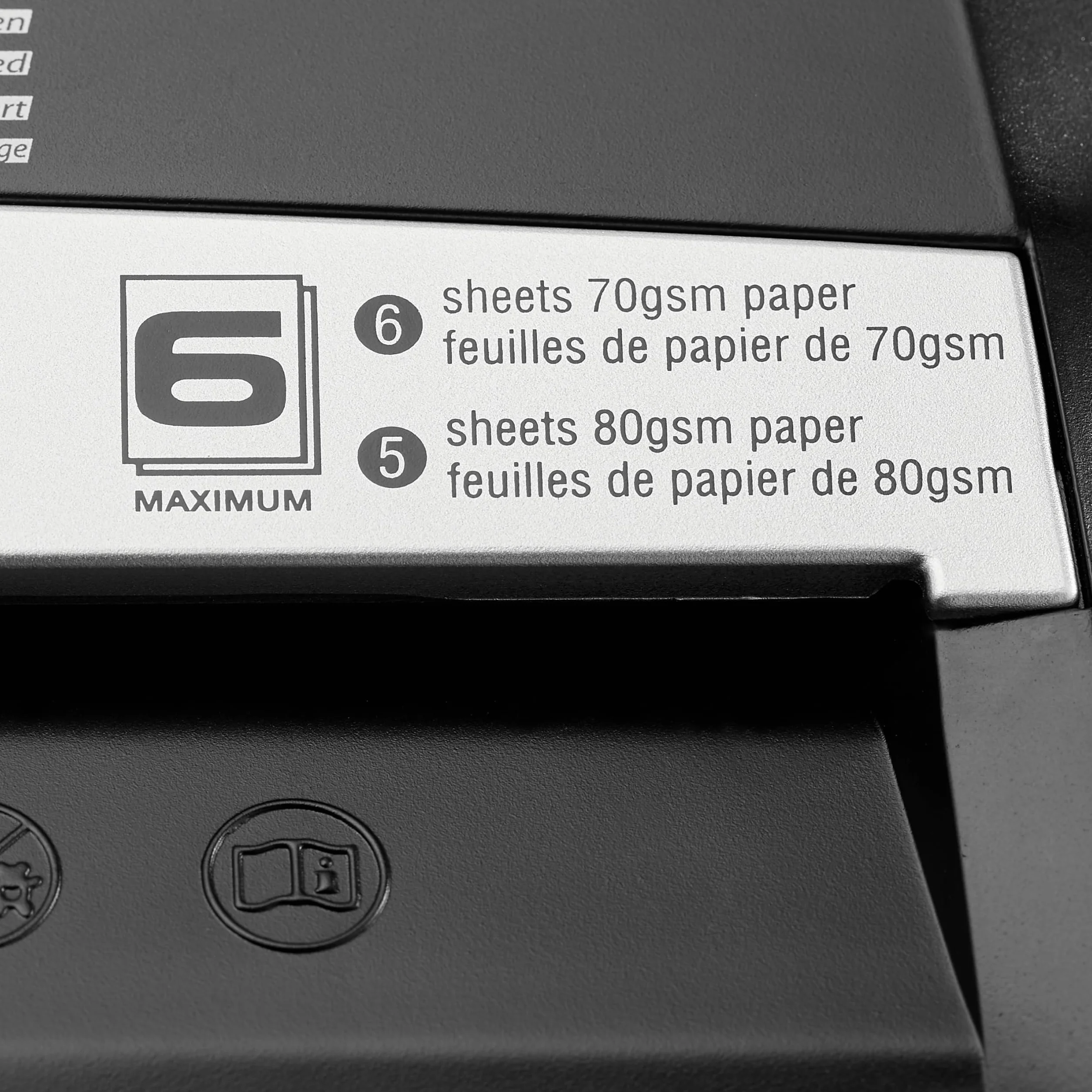 Amazon Basics Destructeur de Documents Cartes de crédit 5-6 Feuilles coupe croisée Noir