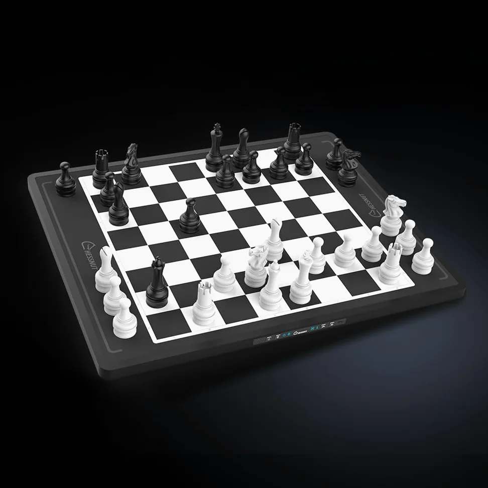 Chessnut Move – Échiquier Robotique avec Pièces en Plastique, Déplacement Automatique des Pièces, Reconnaissance Complète, Moteur d’Échecs Intégré et Commande Vocale