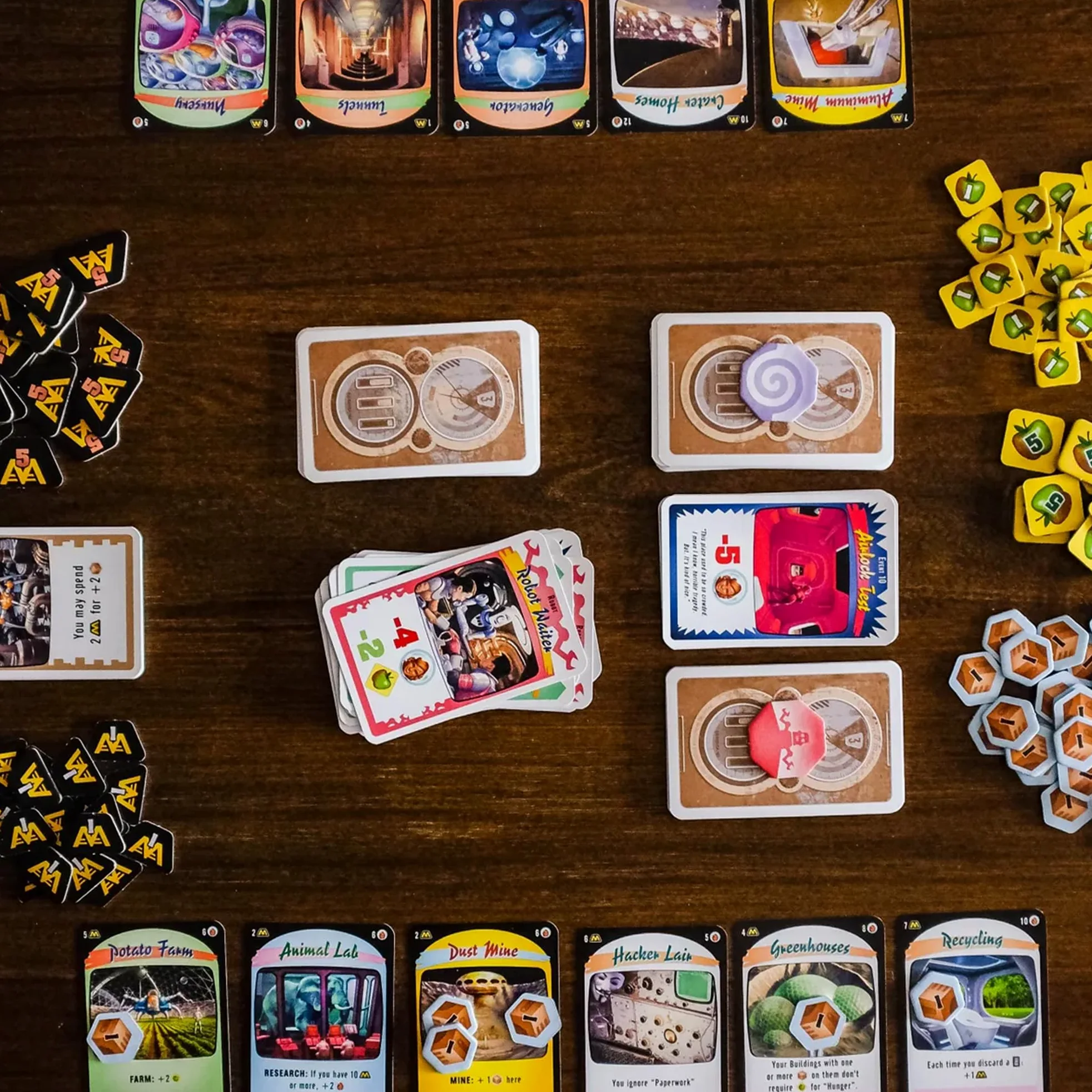 Rio Grande Games Moon Colony Bloodbath Jeu de cartes de stratégie, 1 à 5 joueurs, jeu de société de construction de moteur, à partir de 14 ans
