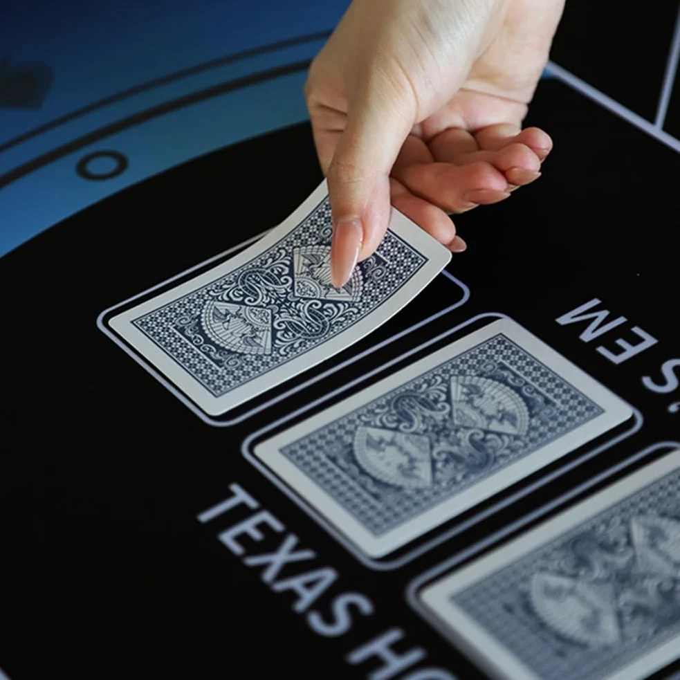 Tapis de Poker, Tapis de Poker Texas Hold'em jusqu'à 6 Joueurs, Disposition du Tapis de Table de Poker avec Sac de Rangement for Jeux de Poker(Black 6 Players,1.8 x 0.9 M)