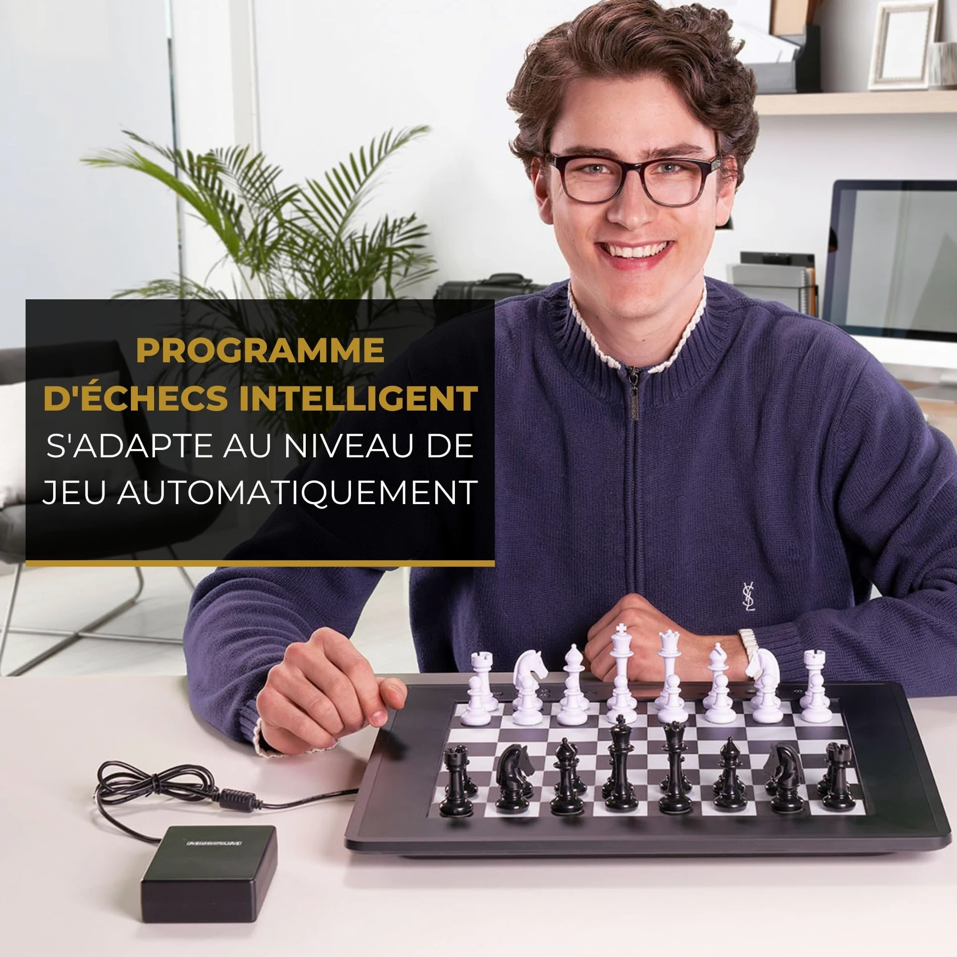 Millennium Ordinateur d'échecs The King Competition M831 Facile à Utiliser, pour Toute la Famille et Les passionnés d'échecs, avec Niveau de Jeu automatiquement Ajustable, Affichage des Coups par LED