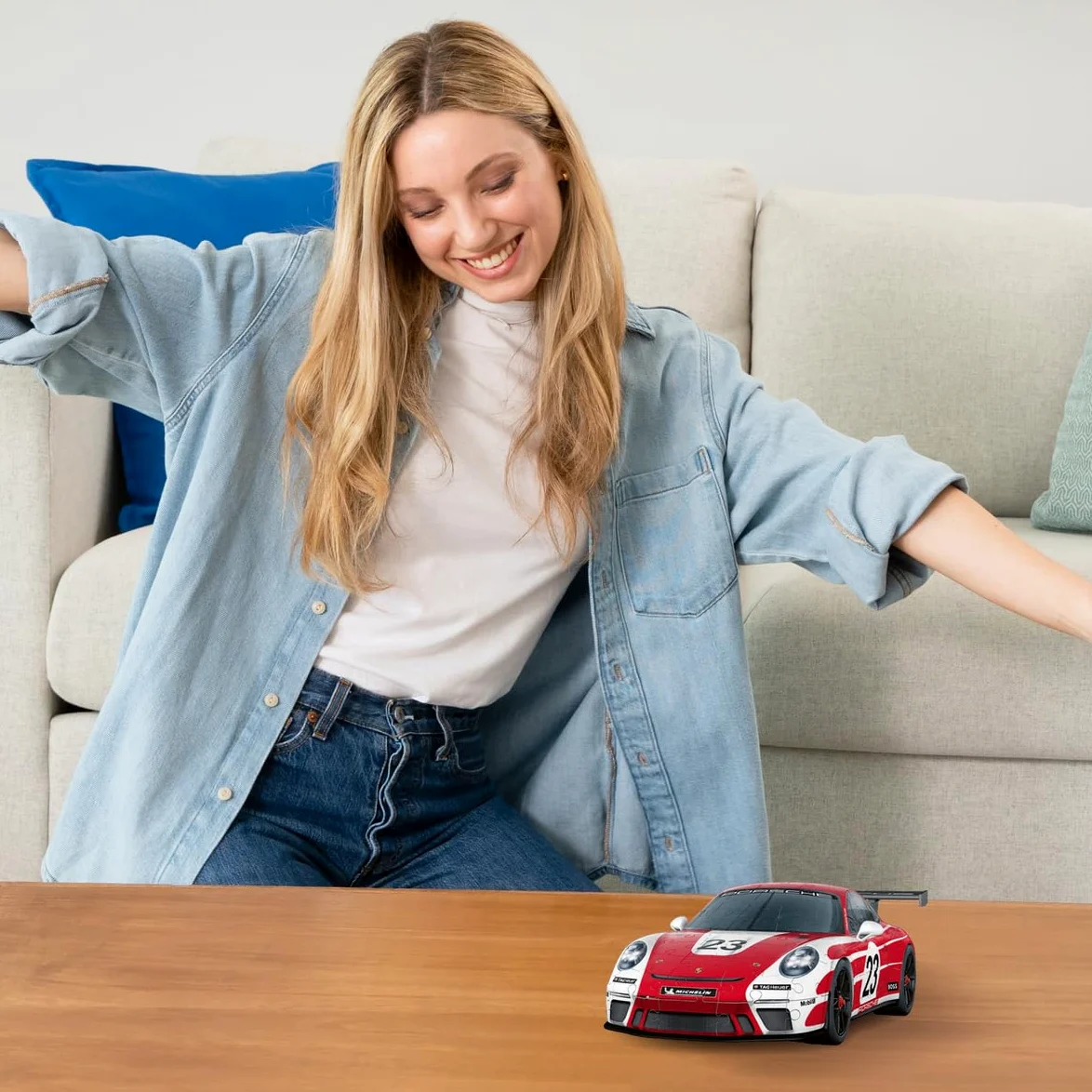 Ravensburger Puzzle 3D véhicules – Porsche 911 GT3 Cup Salzburg avec Grille de Construction – dès 10 Ans – 108 pièces numérotées à Assembler sans Colle – Accessoire de Finition Inclus – 11558