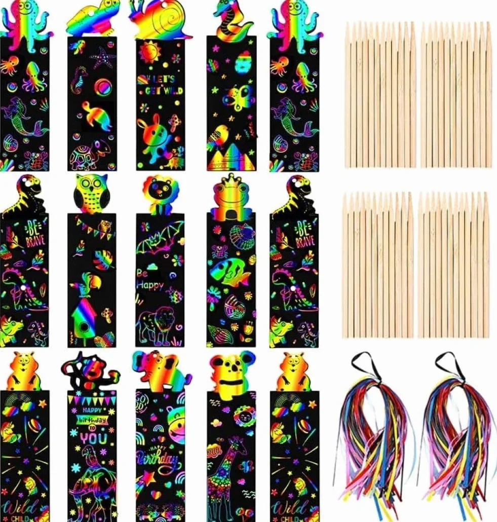 LATERN 96 Pièces Marque Pages à Gratter, 12 Modèles Arc-en-Ciel Magic Scratch Papier d'art pour Enfants