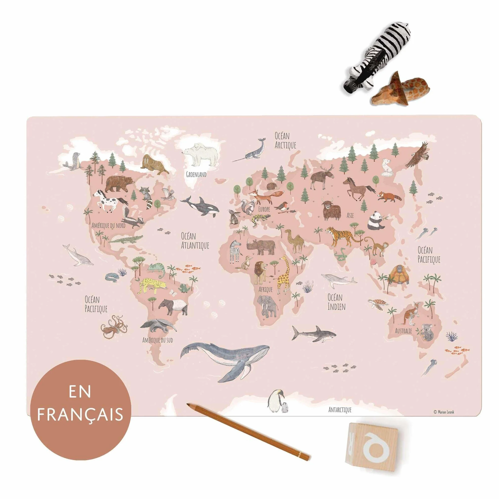 Sous-main pour enfants Carte du monde animaux rose français 60 x 40 cm vinyle