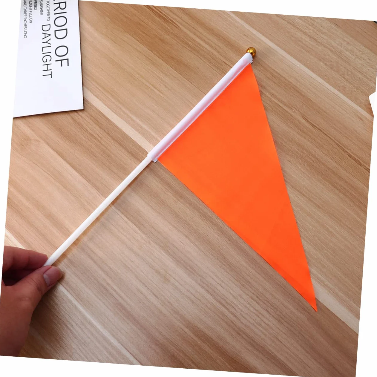 BESPORTBLE 50 Pièces Bannière Triangulaire Orange en Polyester et Plastique Portable