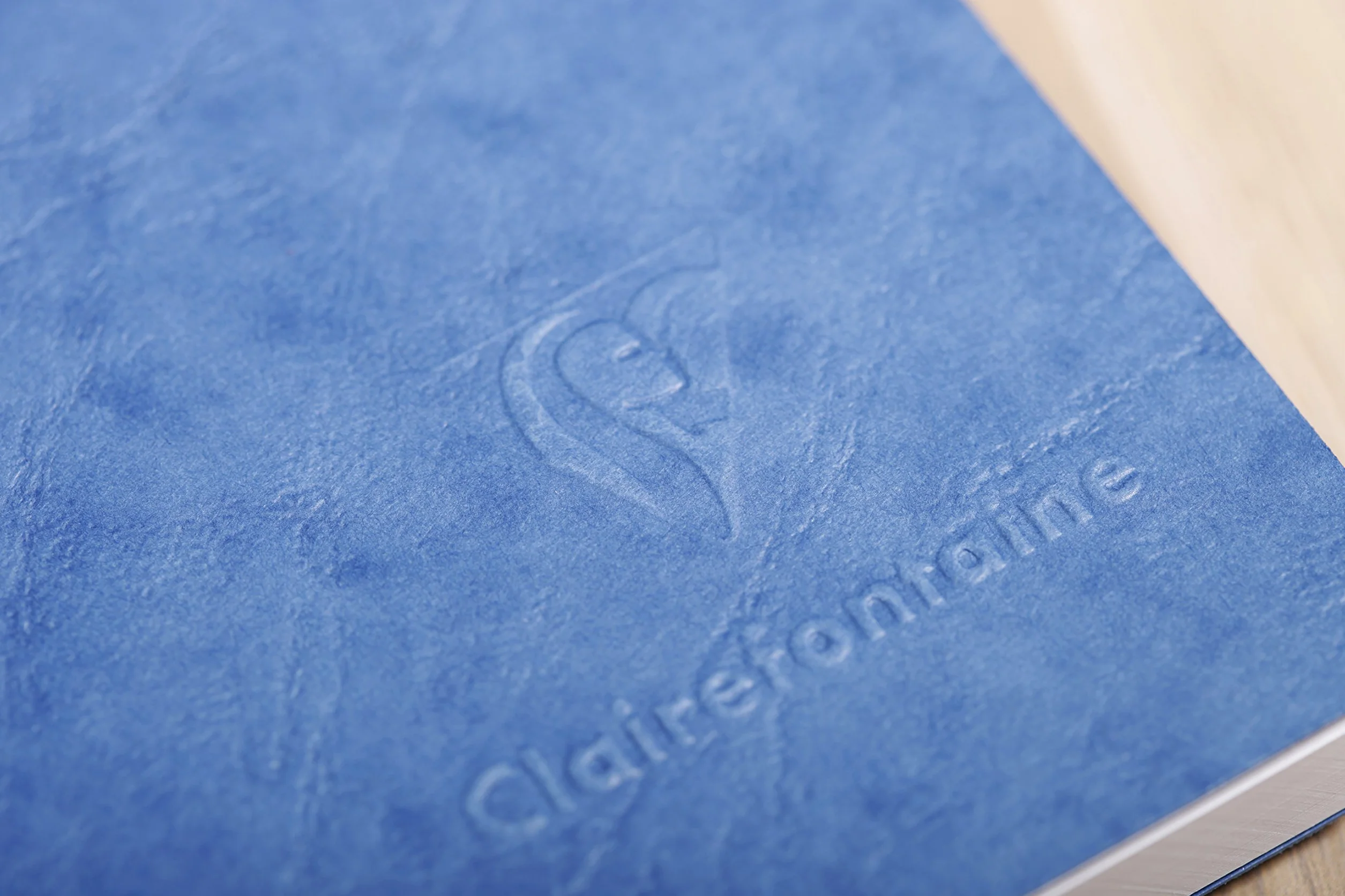 Clairefontaine Collection Age Bag Carnet Cousu Dos Toilé Bleu 9x14 cm 192 Pages Petits Carreaux Papier Blanc 90 g