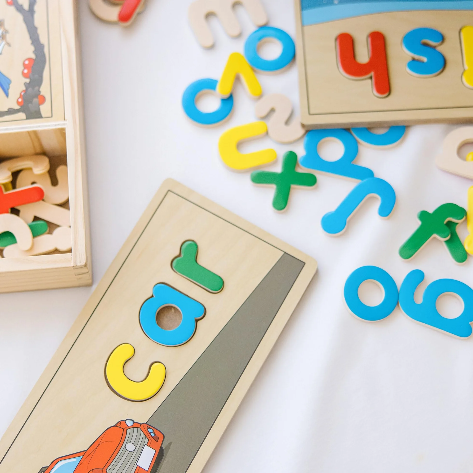 Melissa & Doug Voir Et Épeler en Anglais - 8 Planches À Double Face - Jeu Éducatif en Bois - Jouet Développement Apprentissage - Cadeau Enfant 4 Ans+