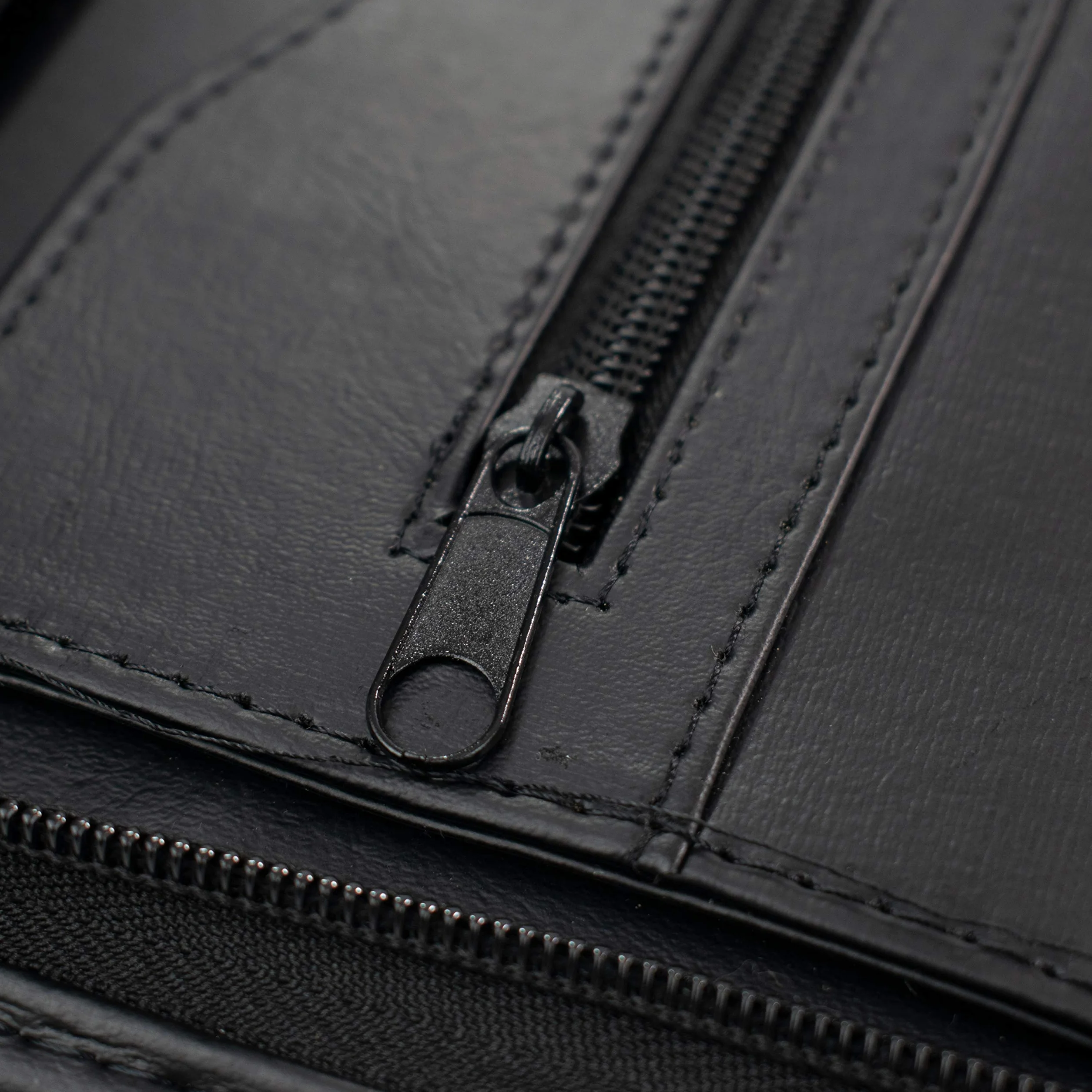 Organisateur de fichiers extensible 25 compartiments A4 zippé simili cuir noir