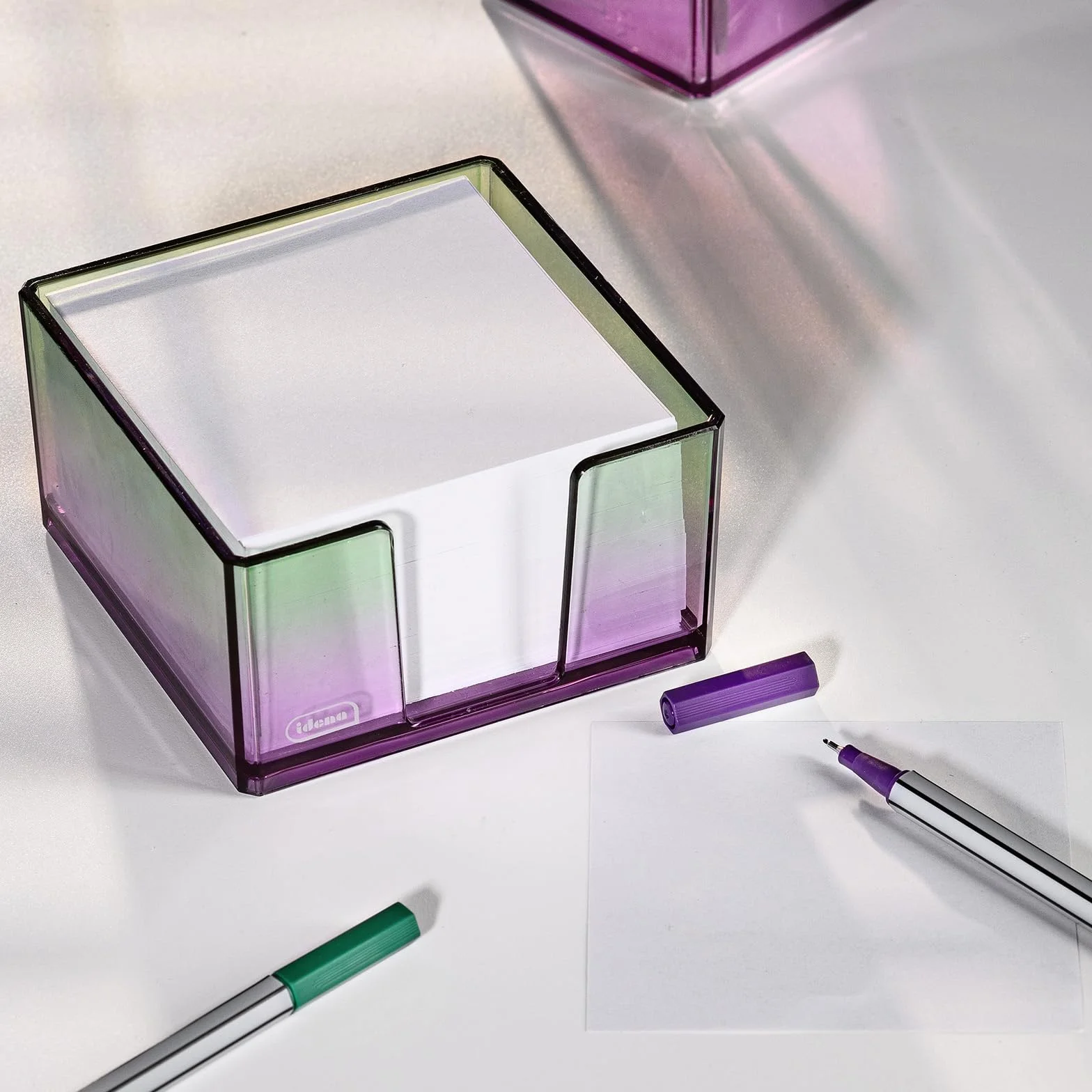 Idena Boîte à fiches 500 feuilles 80 g/m² plastique violet-vert 10,3 x 10,3 x 5,7 cm