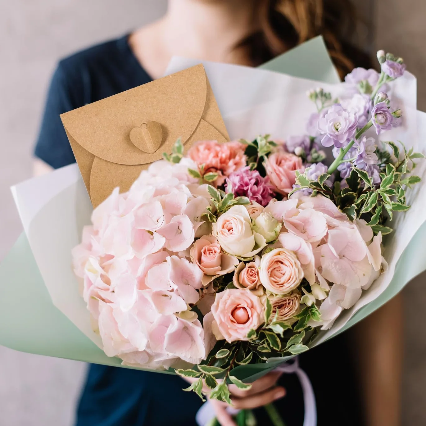 Enveloppes en papier kraft vintage avec fermeture cœur - Lot de 50 avec cartes vierges pour mariage, remerciement