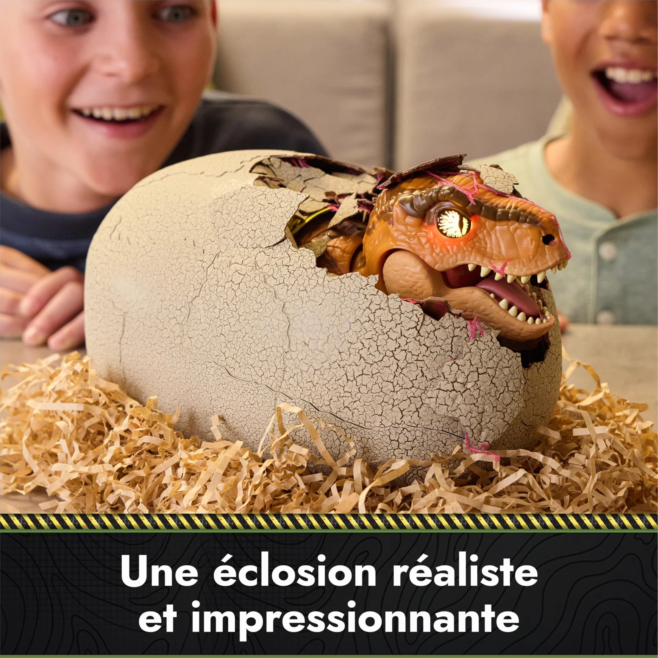 Primal Hatch Jurassic World Dino Eclosion Secrète - Oeuf Dinosaure à Faire Éclore - Jouet Enfant 5 Ans+ - 2 Accessoires - 100 Sons & Réactions