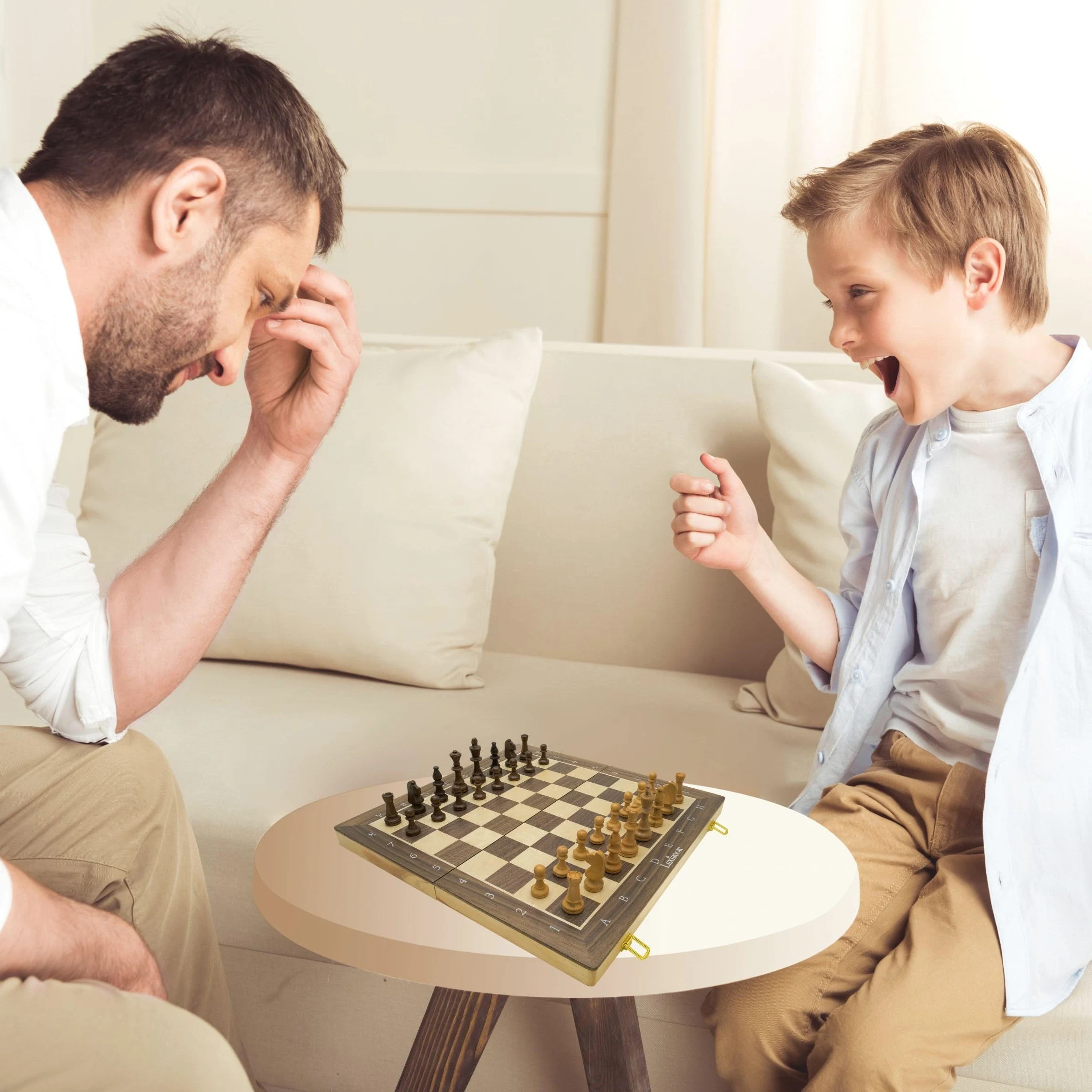 Lexibook, Chessman Géant Pro Jeu d'Échecs Bois, CGM1000LXB | Échiquier en bois pliable avec pièces magnétiques