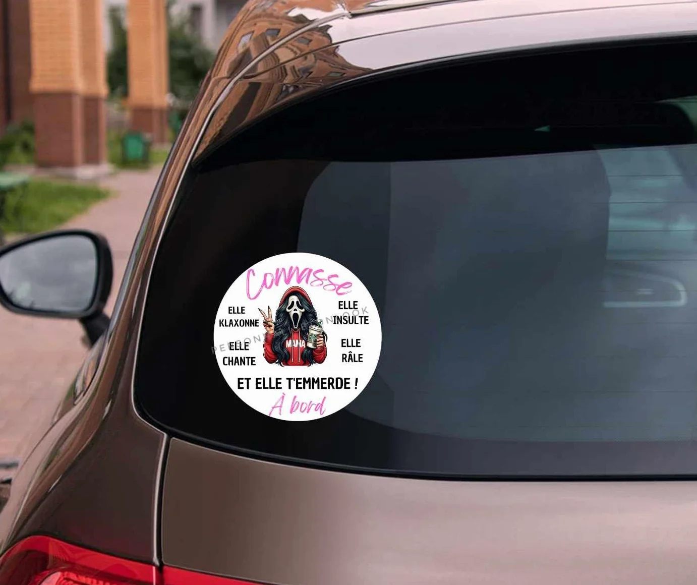 Sticker voiture humoristique Connasse à bord autocollant rond humour véhicule
