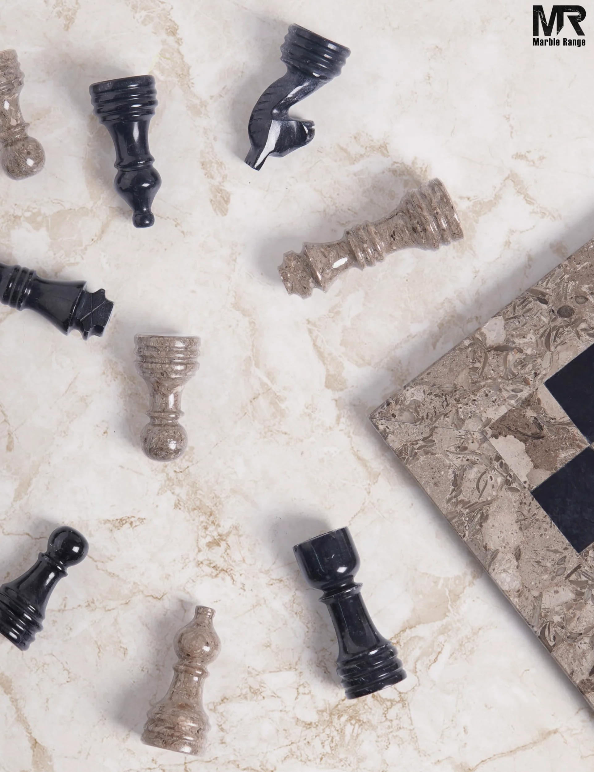 MARBLE RANGE Jeu d'échecs en marbre oceánico y Negro Fait Main de 30 cm avec boîte, pièces et 2 Dames. Élégant Jeu de Voyage pour Adultes, idéal comme Cadeau ou décoration d'intérieur