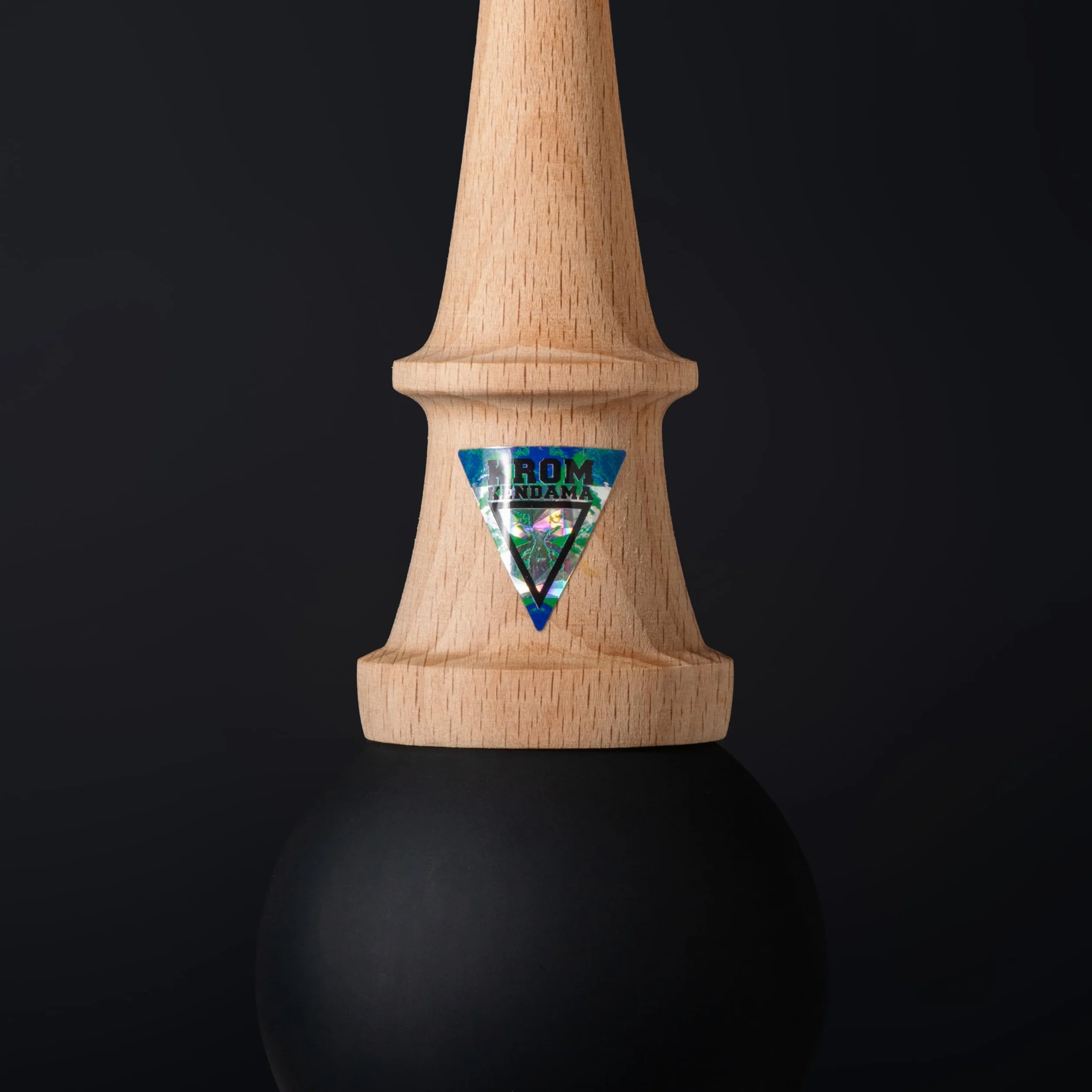 Kendama Pro Pop Noir - Bilboquet Japonais en Bois pour Adulte et Enfant avec Ficelle de Rechange et Stickers