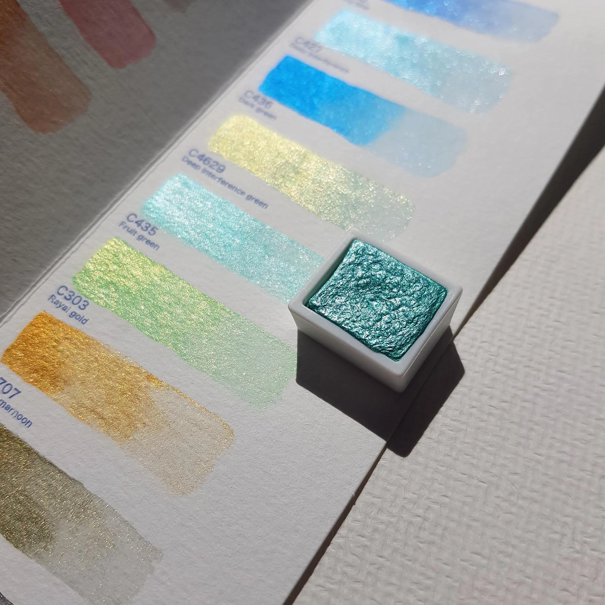 Set de Peinture Aquarelle Métallique, 24 Couleurs dans Mallette Portable avec Palette