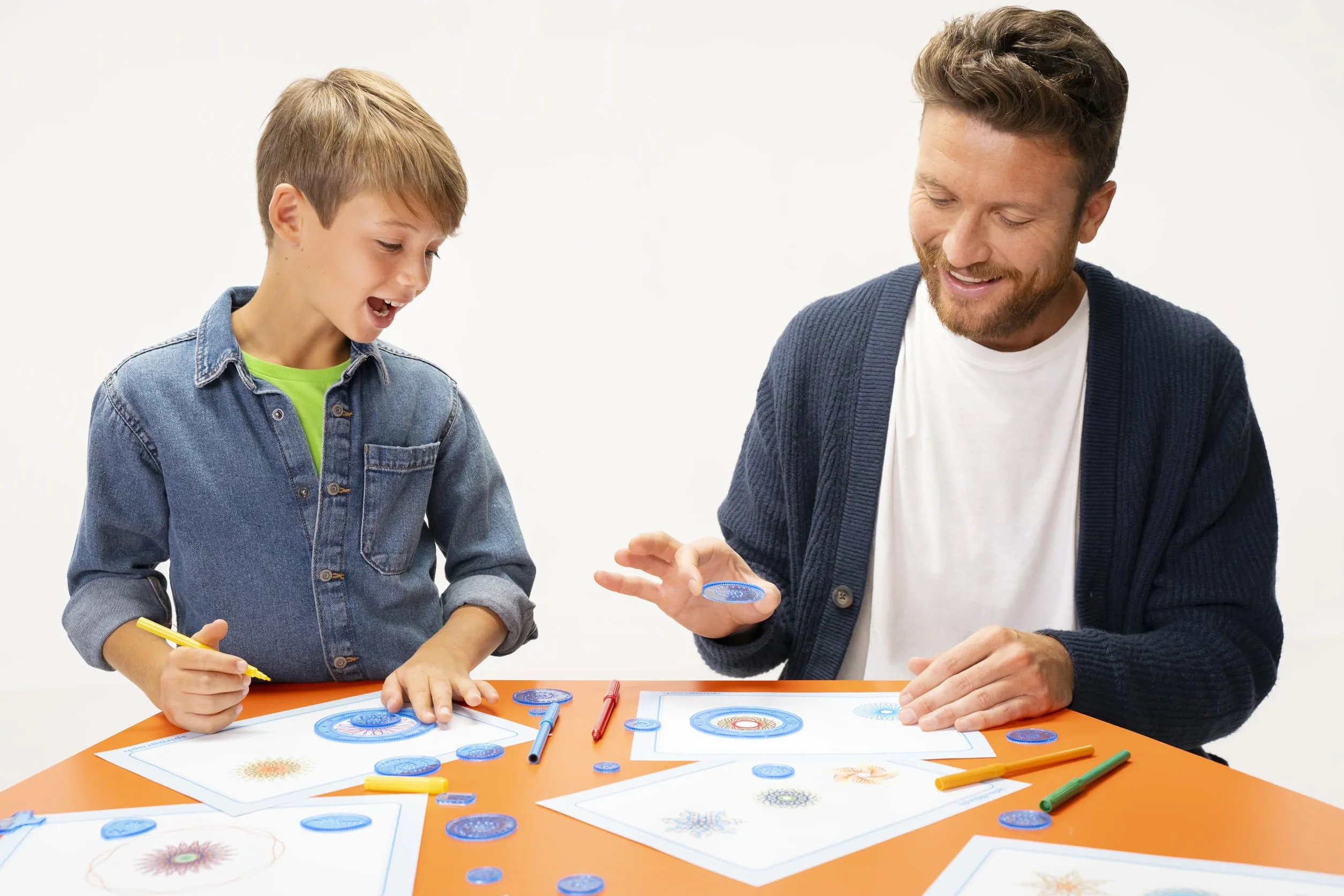 Spirograph Ensemble design - Dessins créatifs - À partir de 8 ans