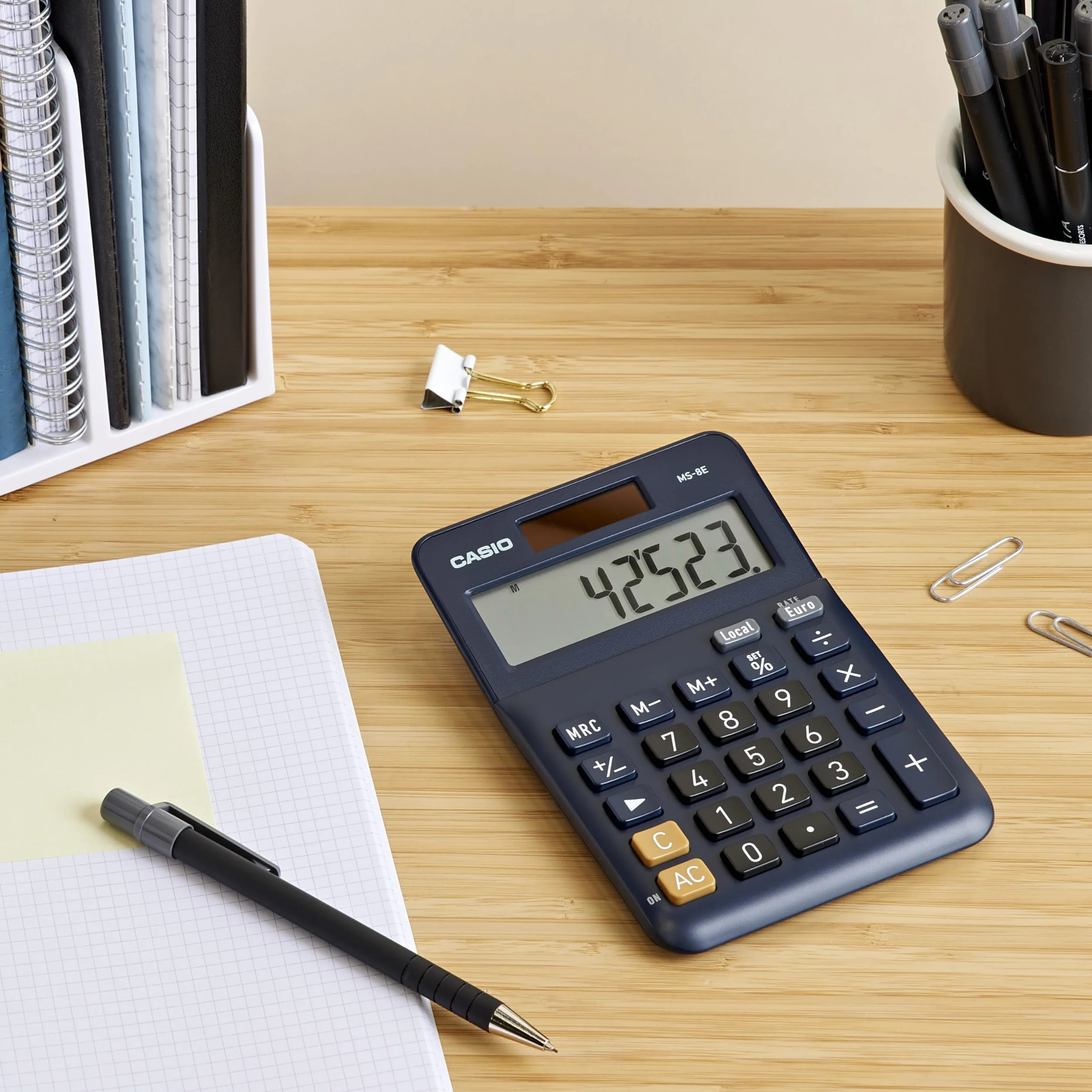 Casio MS8E Calculatrice de Bureau Solaire Piles Noire