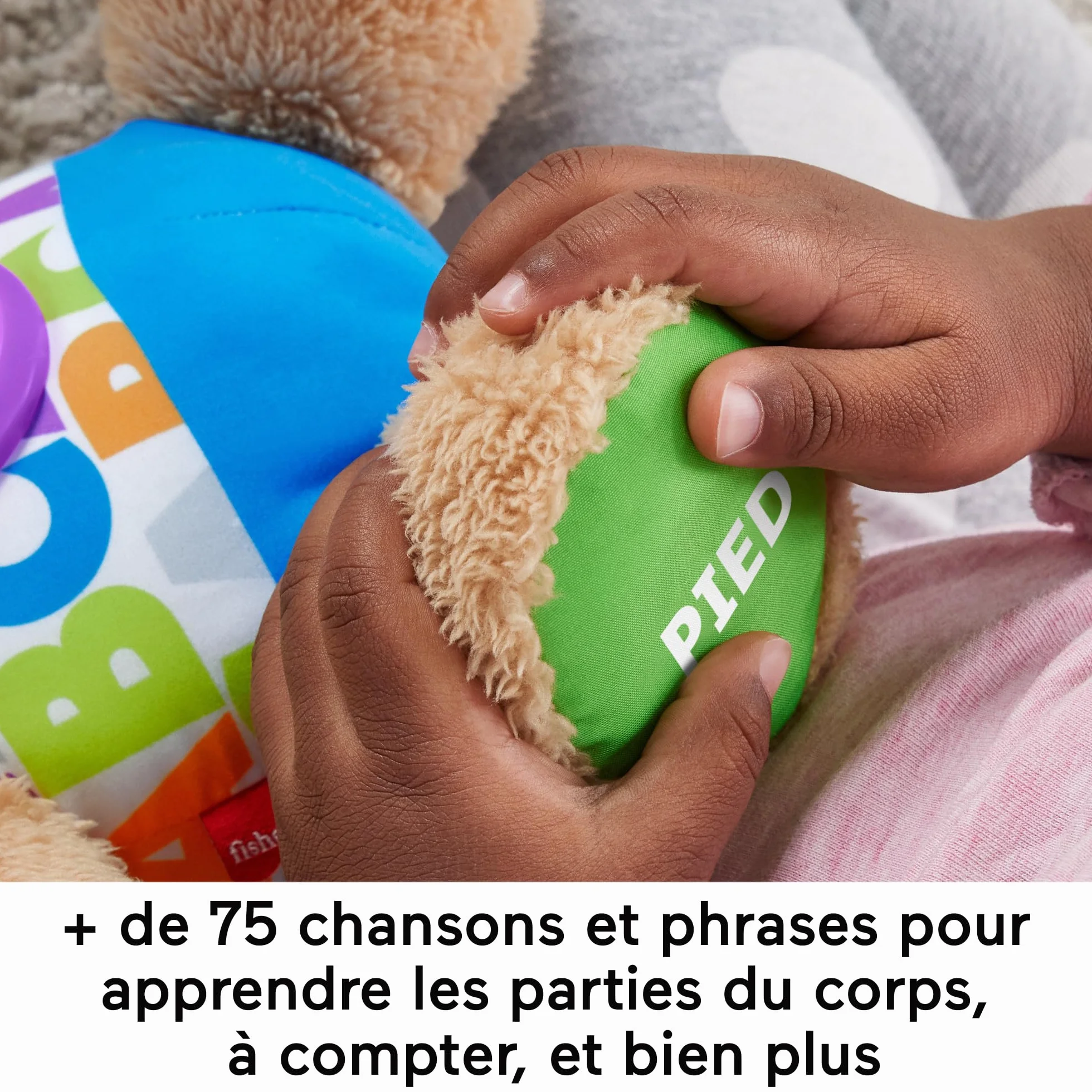 Fisher-Price Peluche Eveil Progressif Musicale Interactive 75 Chansons 3 Niveaux Jouet Bébé 6 Mois FPM44