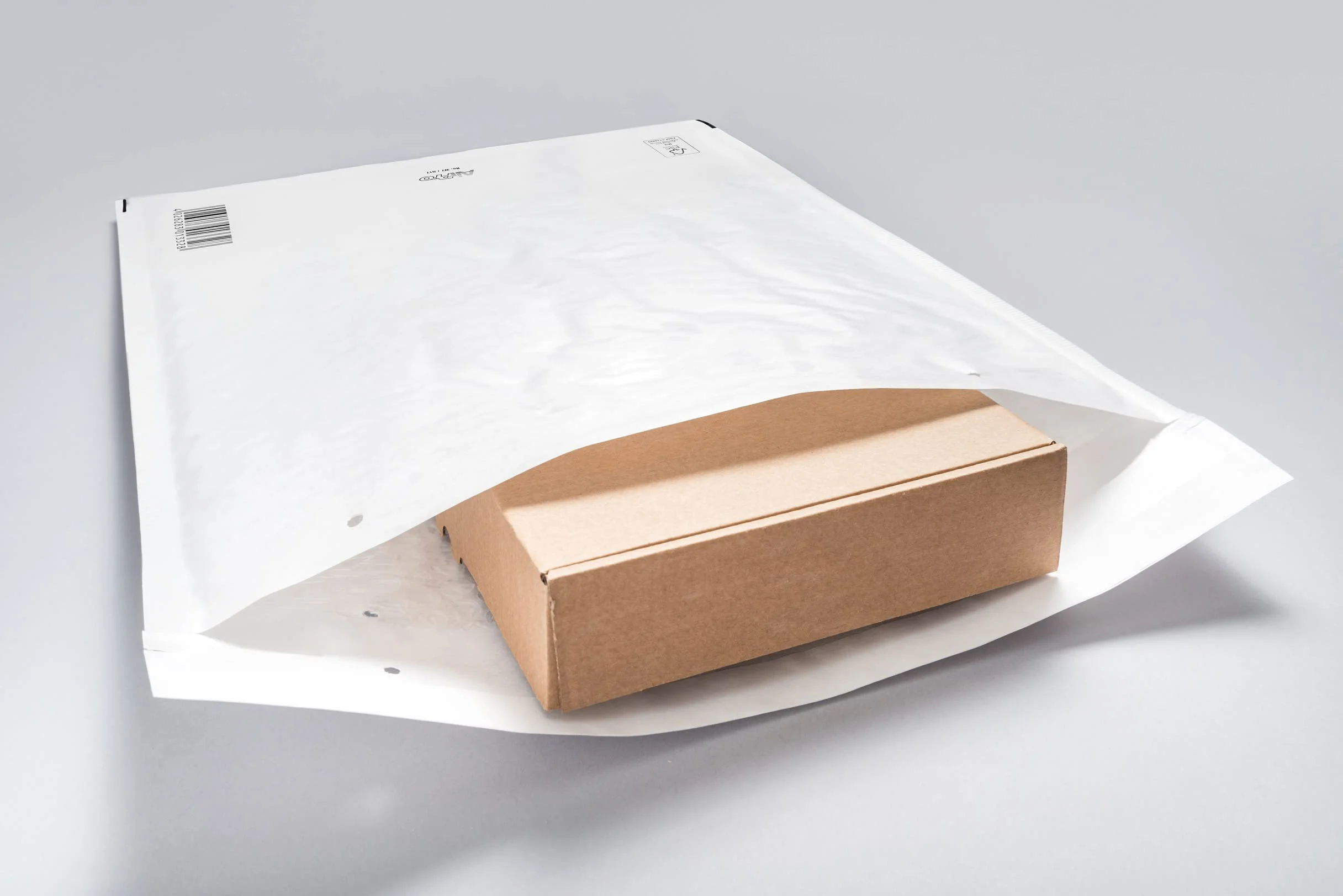 Bantex Lot de 100 enveloppes à bulles C3 (225 x 175 mm) avec fermeture autocollante Blanc