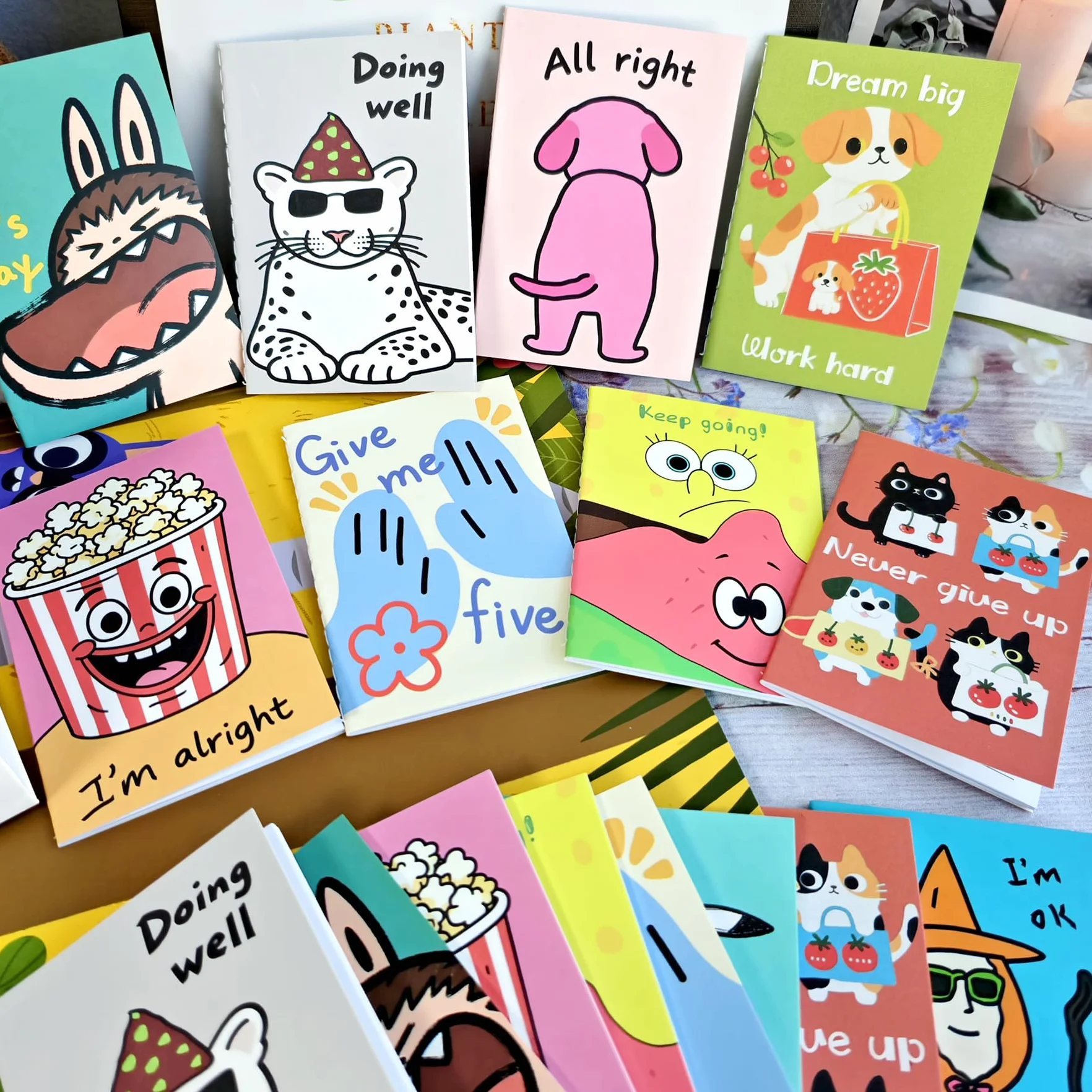 Lot de 48 mini carnets de poche 2,8 x 4 pouces pour récompenses en classe