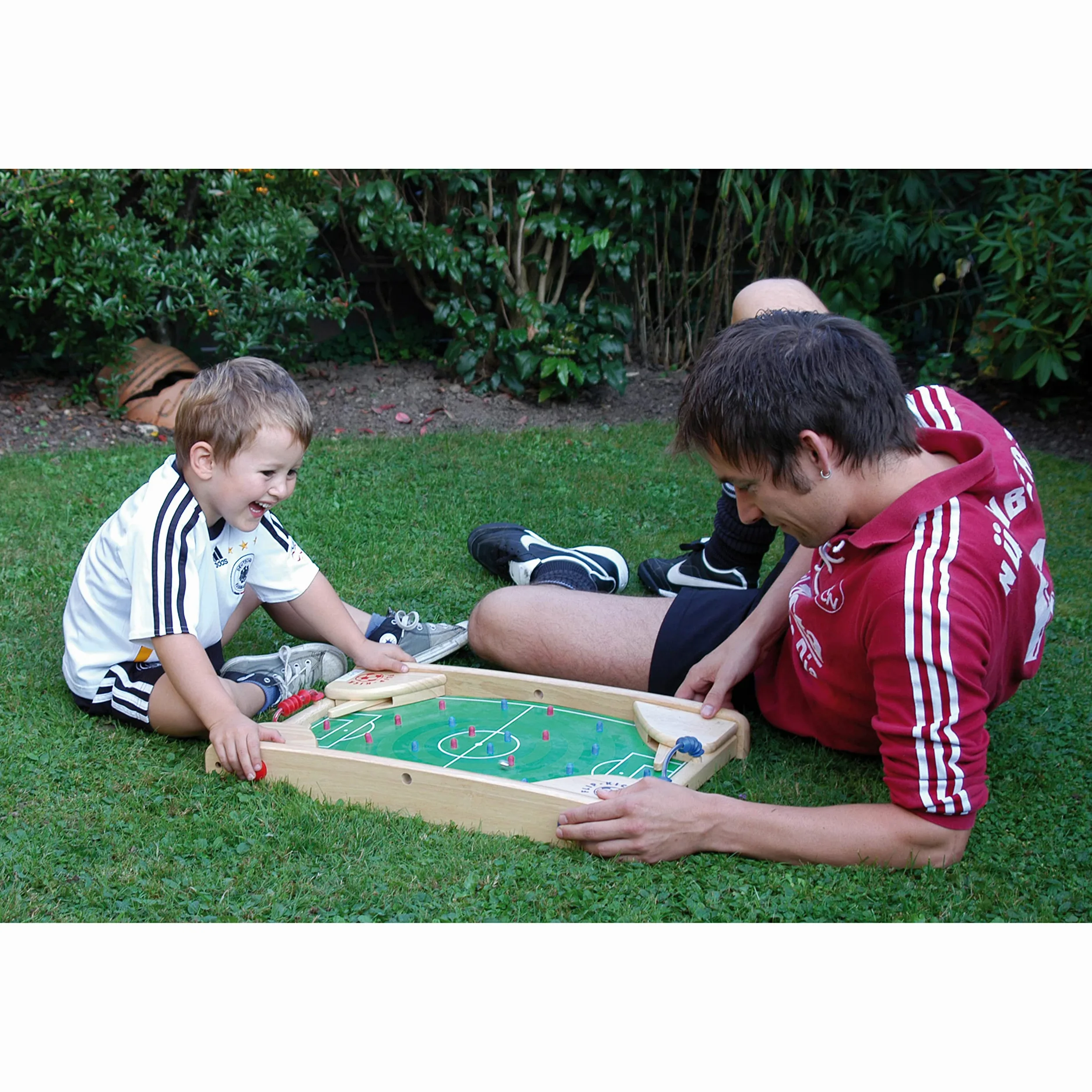 Flip Kick Deluxe, 58 cm, Flipper et Kicker Mix, Le Jeu Parfait de compétences de Football pour 2 Joueurs de Tous âges, Compact et Robuste, adapté à Toute Table ou Sol et est Facile à Transporter