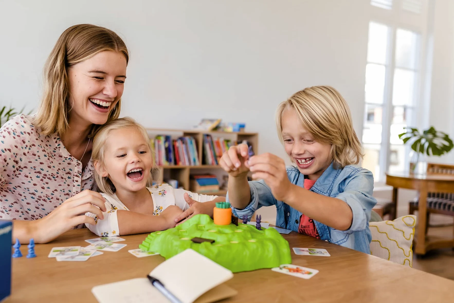 Ravensburger Jeu de Lapin Amusant pour Enfants de 4 Ans et Plus - 2 à 4 Joueurs - Cadeaux pour Enfants, Vert