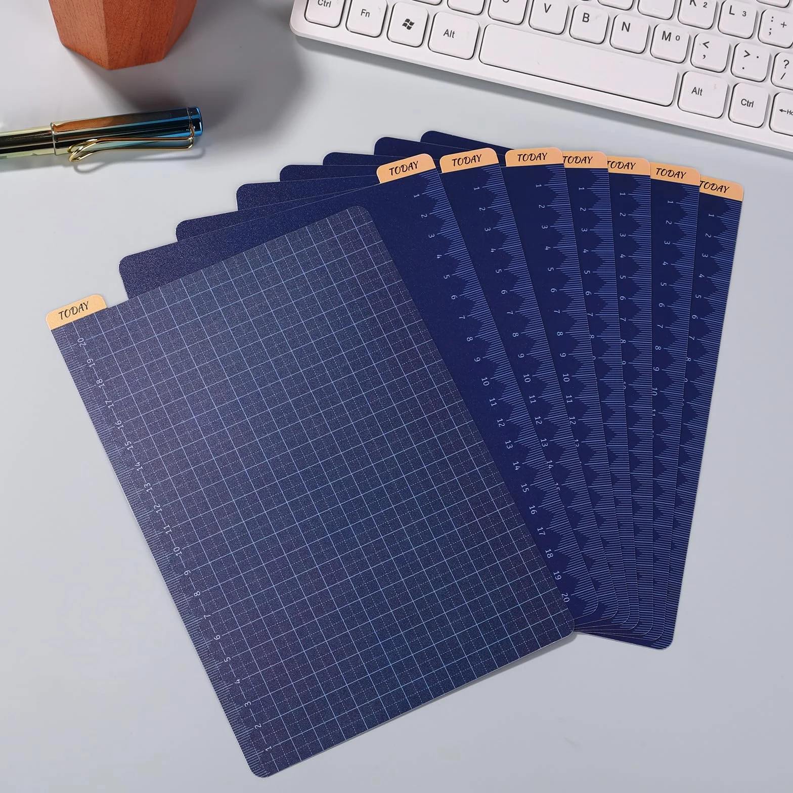 Tableaux à crayons A5 réutilisables en carton robuste avec grille et règle d'échelle Bleu marine