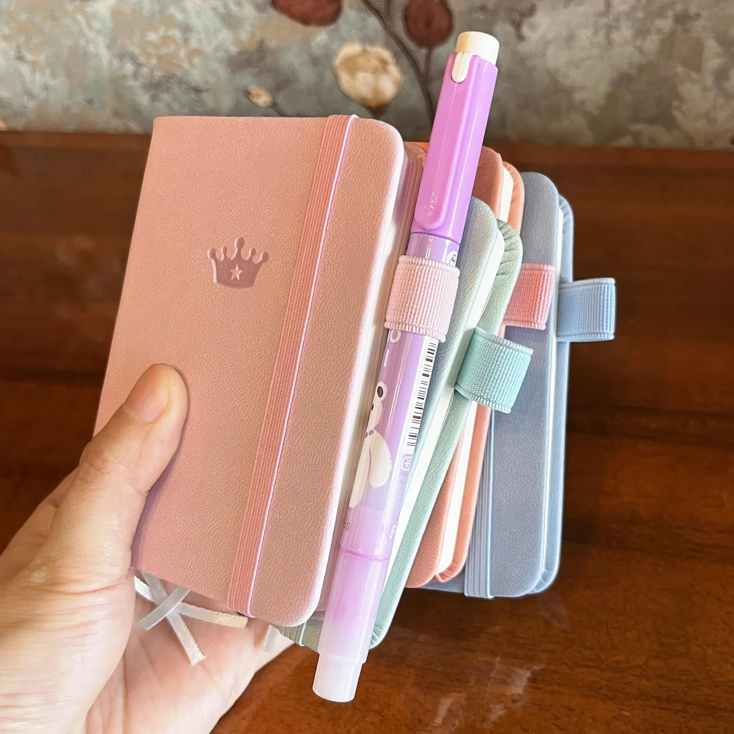 Carnet de Poche A7 avec 6 Autocollants, Mini Bloc Note Couverture Coloré pour Enfant Adultes