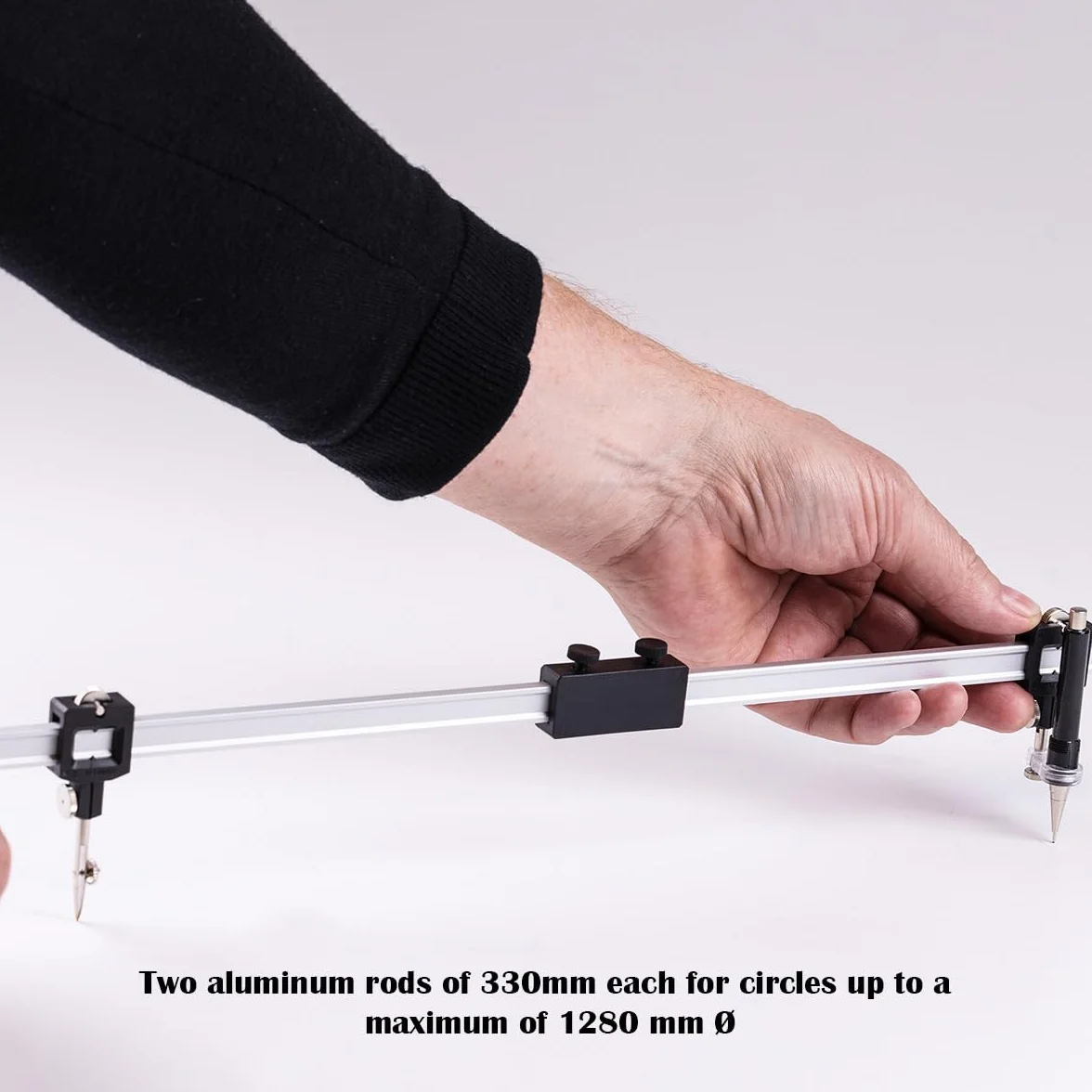Aristo AR59000 Compas à verge pour cercles jusqu'à 1280 mm