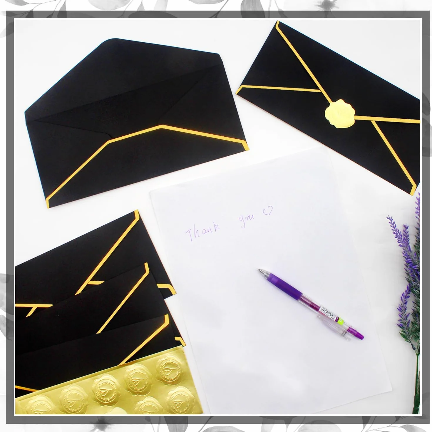 Enveloppes professionnelles noires bordure dorée 150 g/m² 24x10 cm autocollants dorés
