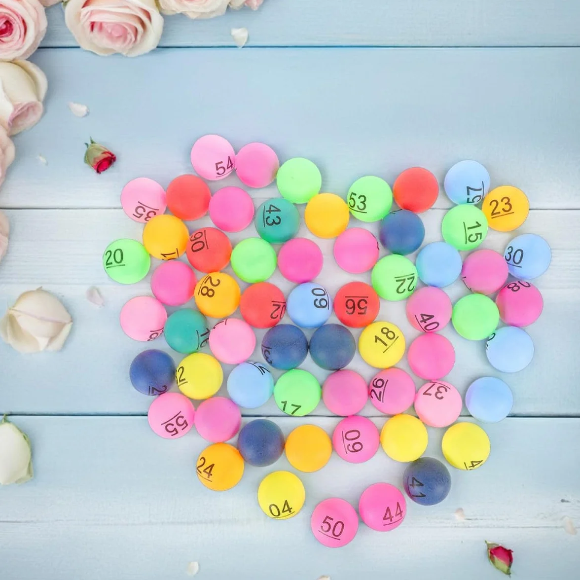 Boules de Loto Numérotées 1 à 90 en Plastique Coloré 4 cm pour Jeux de Bingo et Tombola