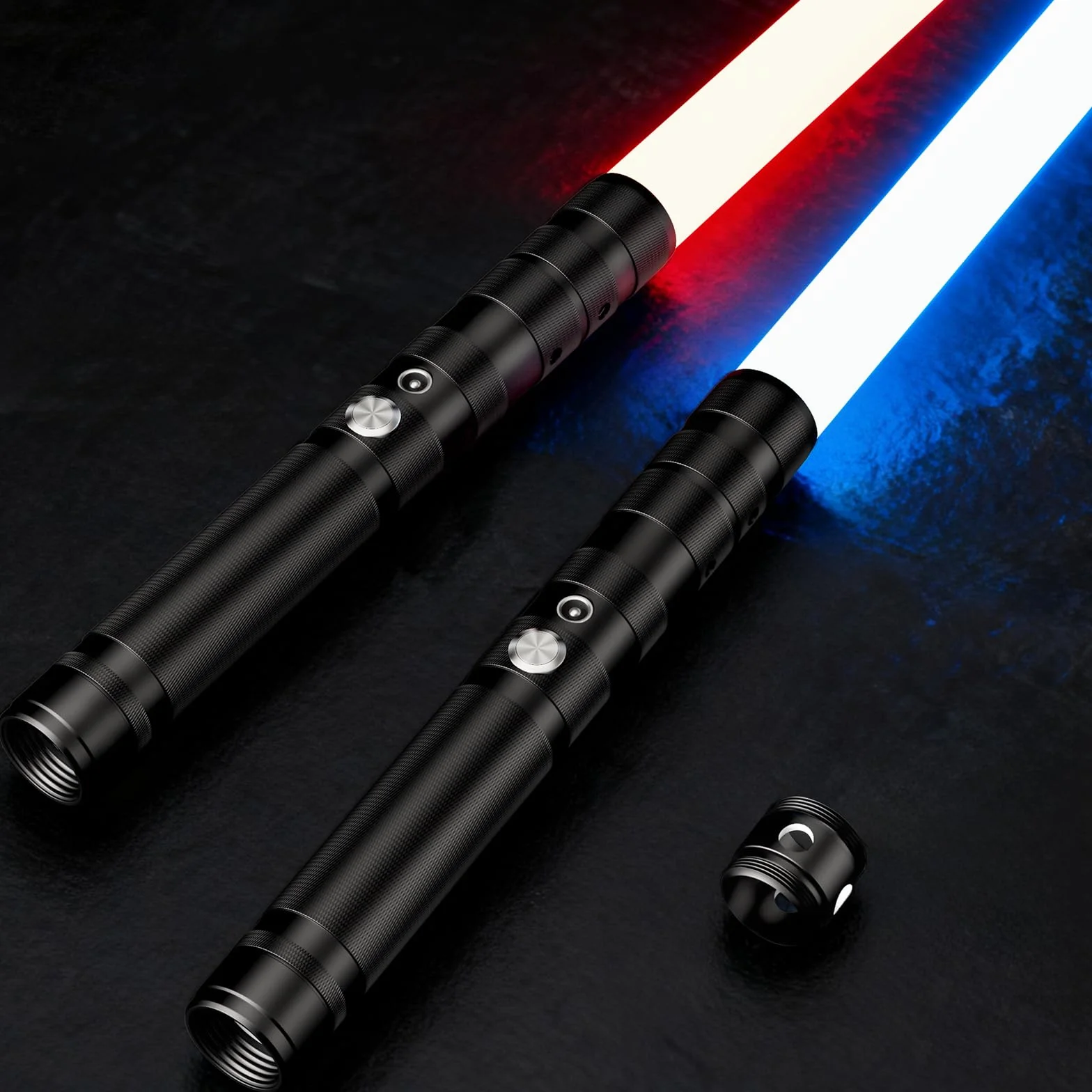 Sabre Laser Enfants 2 en 1 USB Rechargeable RGB 16 Couleurs Sons Simulés de Combats Cadeaux Garçons (2 pièces)