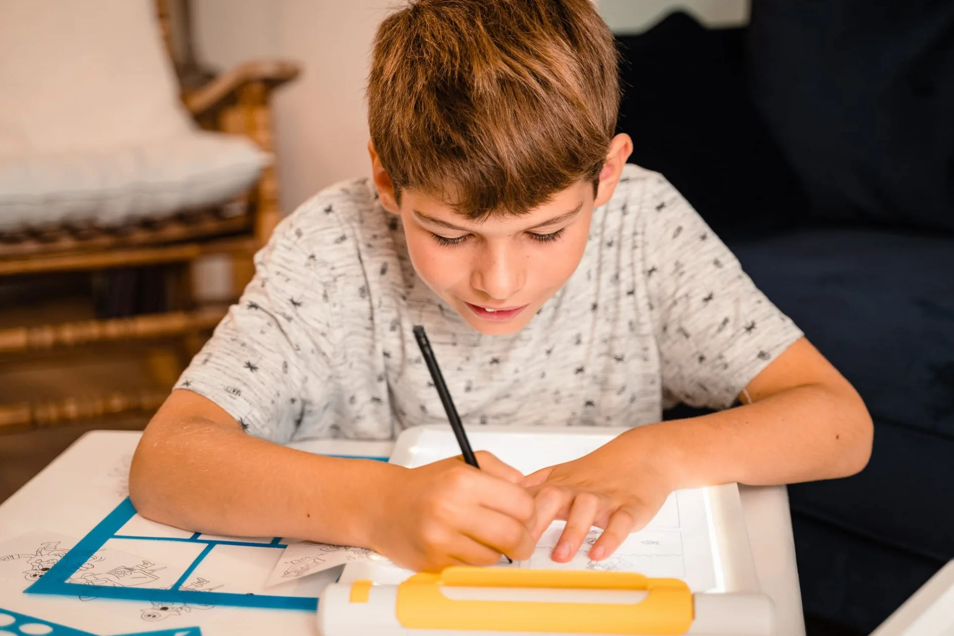 Nathan Dessinéo BD Tablette Dessin Enfant Lumineuse 92 Modèles Guide d'Utilisation 7 Ans