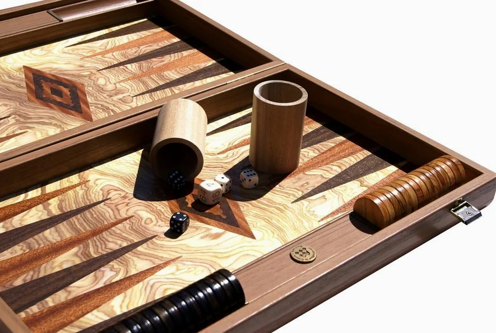 Manopoulos Luxury Olive Burl 15-inch Backgammon Set with Side Storage and Accessories
