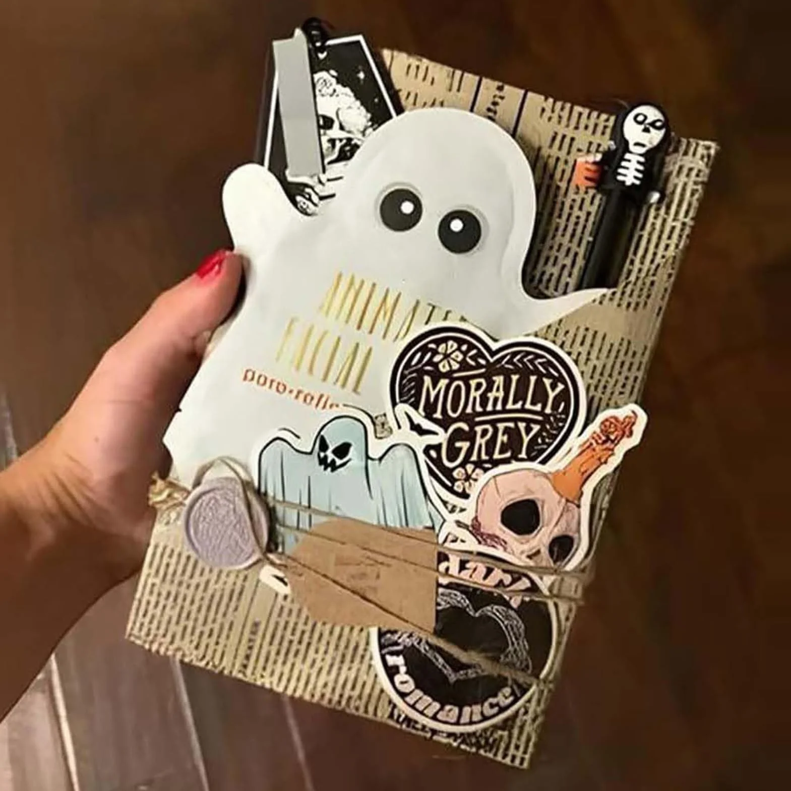 Roman Criminel Mystérieux Hexe & Halloween - Cadeau pour Amoureux des Livres avec Chauves-Souris Fantômes