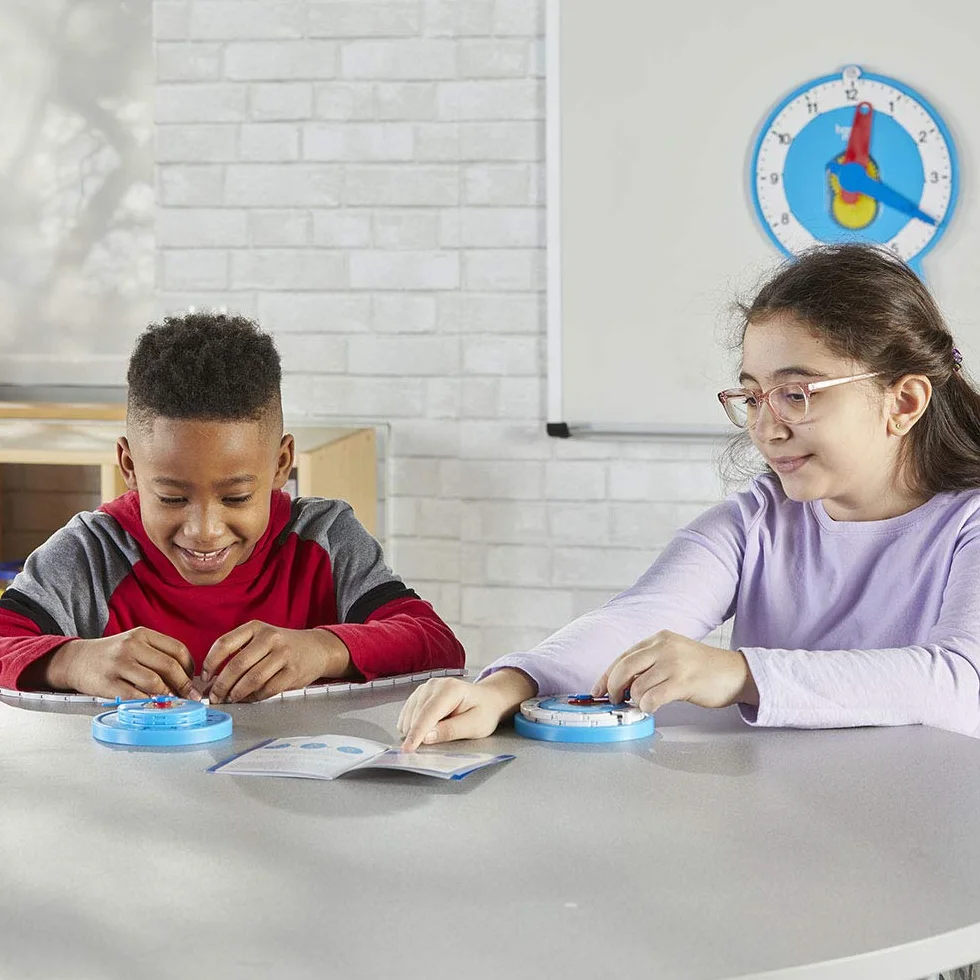 Horloge d'apprentissage Learning Resources avec ligne numérotée pour enfants, matériel éducatif mathématique