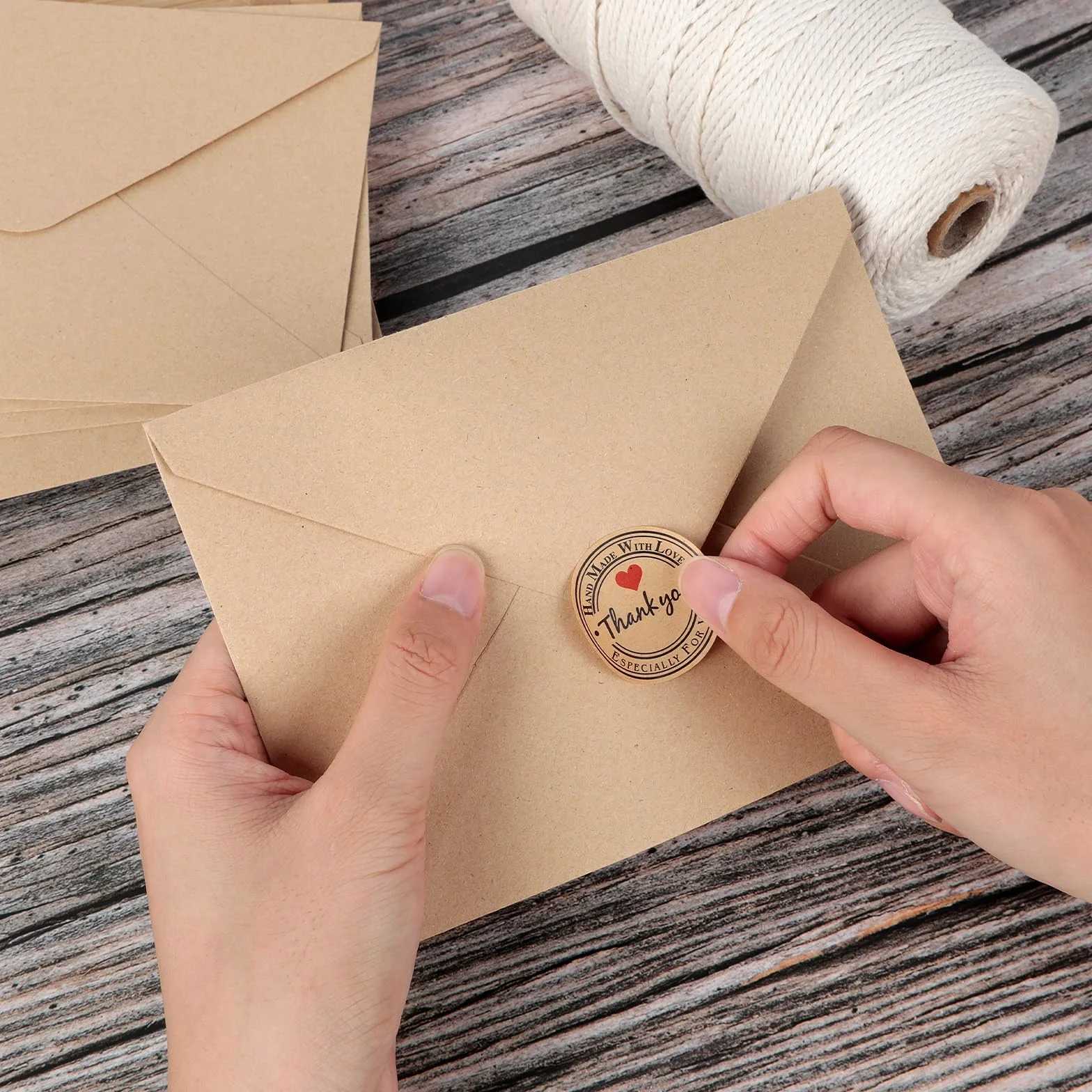 Enveloppes Papier Kraft Vintage 120 g/m² 12.5x17.5CM Rabat Pointu 50 Pièces