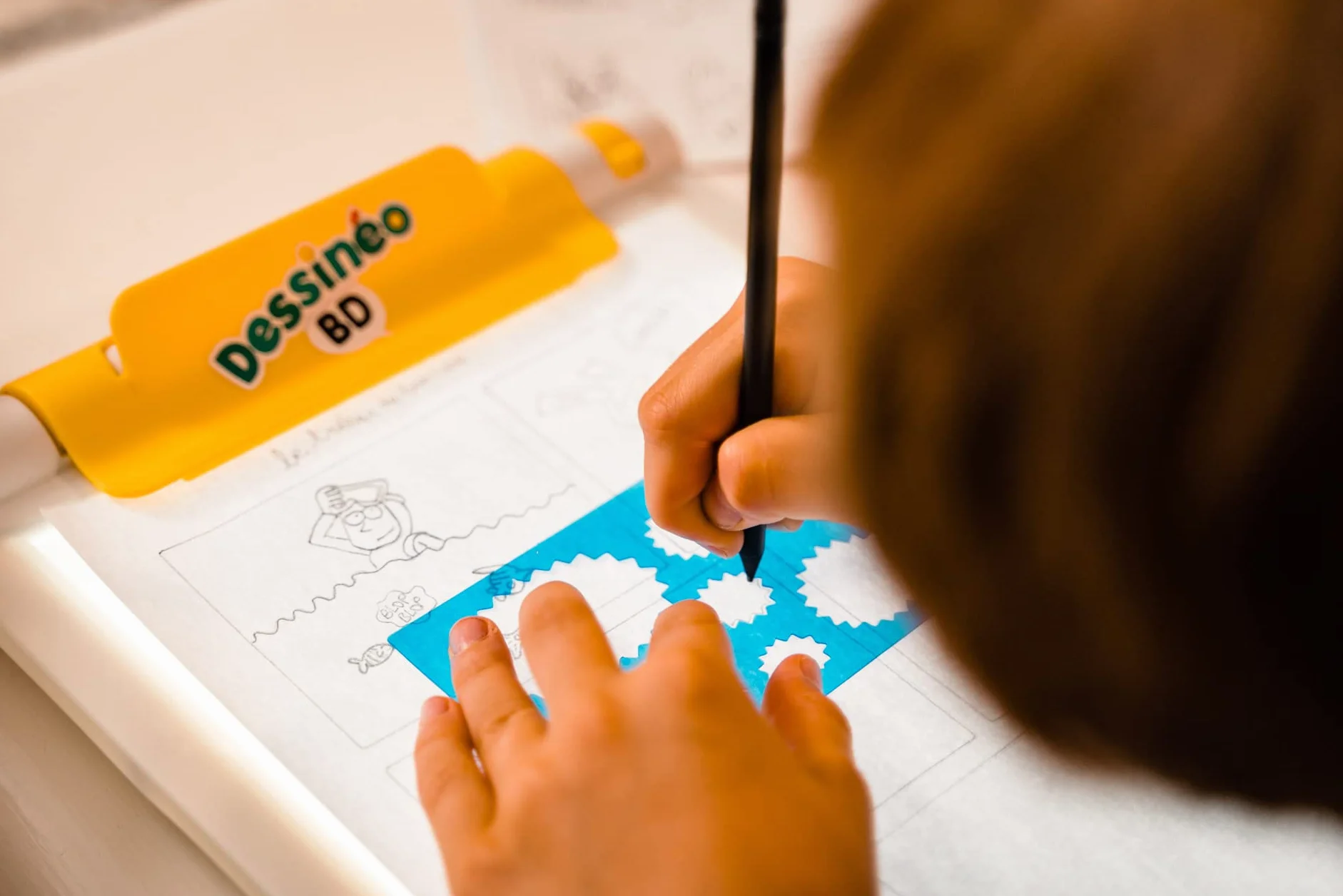 Nathan Dessinéo BD Tablette Dessin Enfant Lumineuse 92 Modèles Guide d'Utilisation 7 Ans