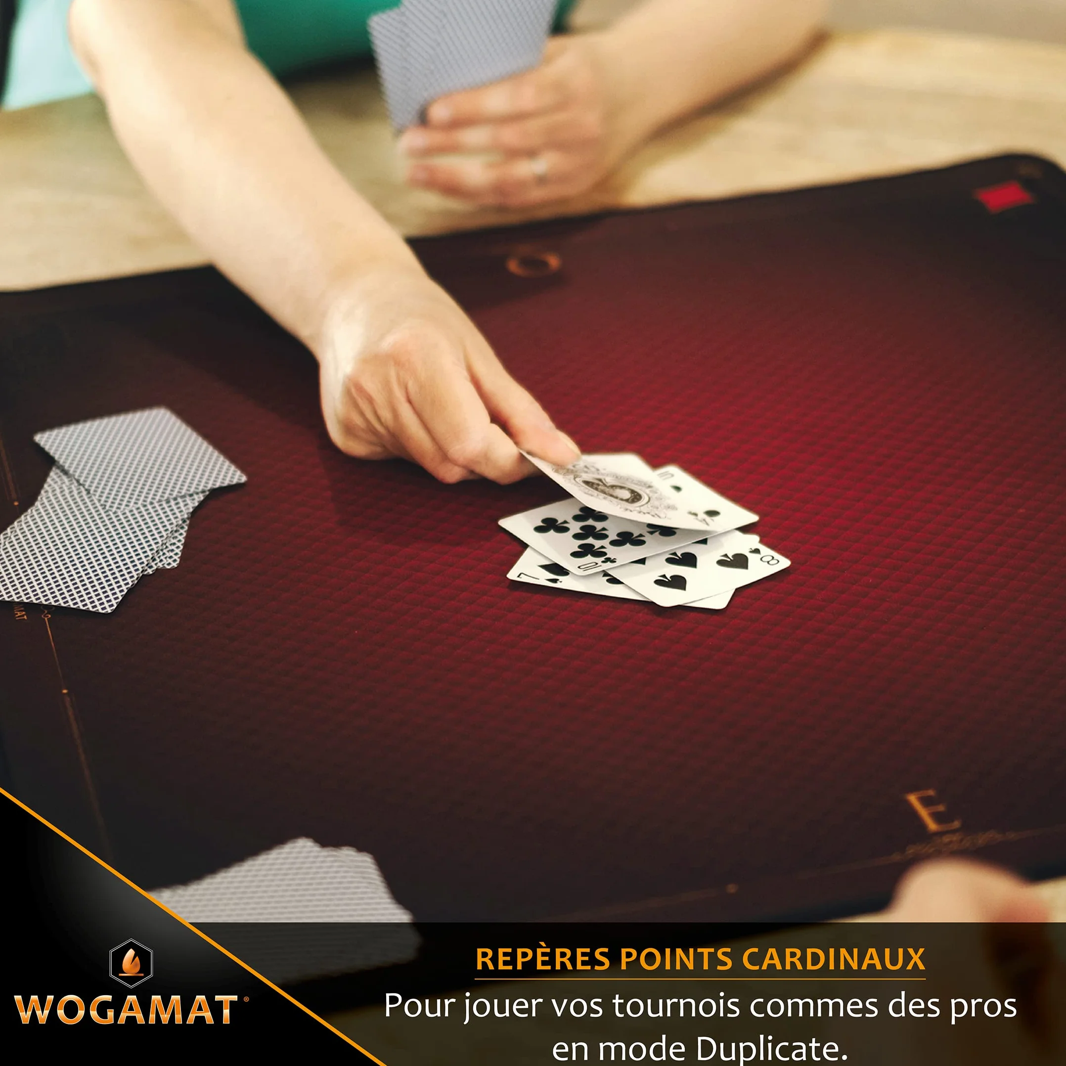 WOGAMAT Tapis De Carte À Jouer Luxe Rouge Poker Contrée Coinche 60 X 60 Cm Neoprene Epais Antiderapant