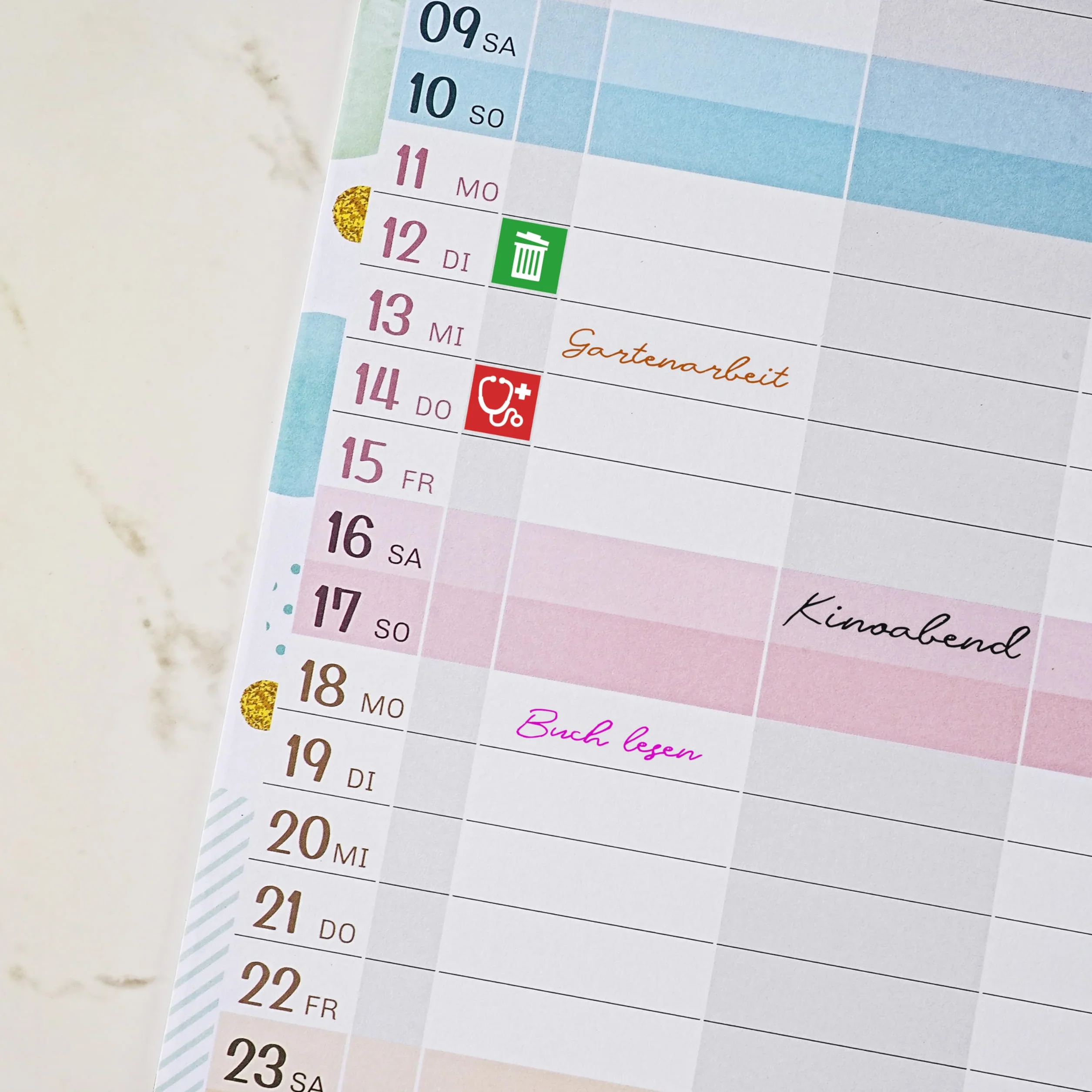 Planificateur familial 2026-2027 - Calendrier familial 7 colonnes juillet 2026 à décembre 2027 - 33 x 44 cm - Bulles colorées