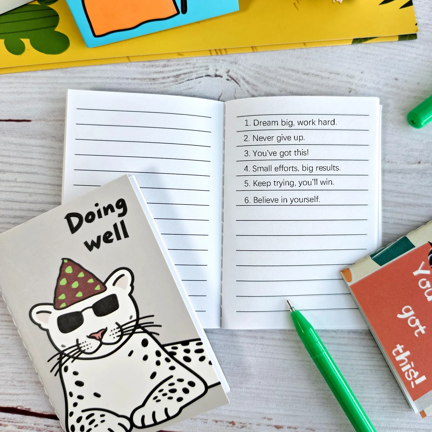 Lot de 48 mini carnets de poche 2,8 x 4 pouces pour récompenses en classe