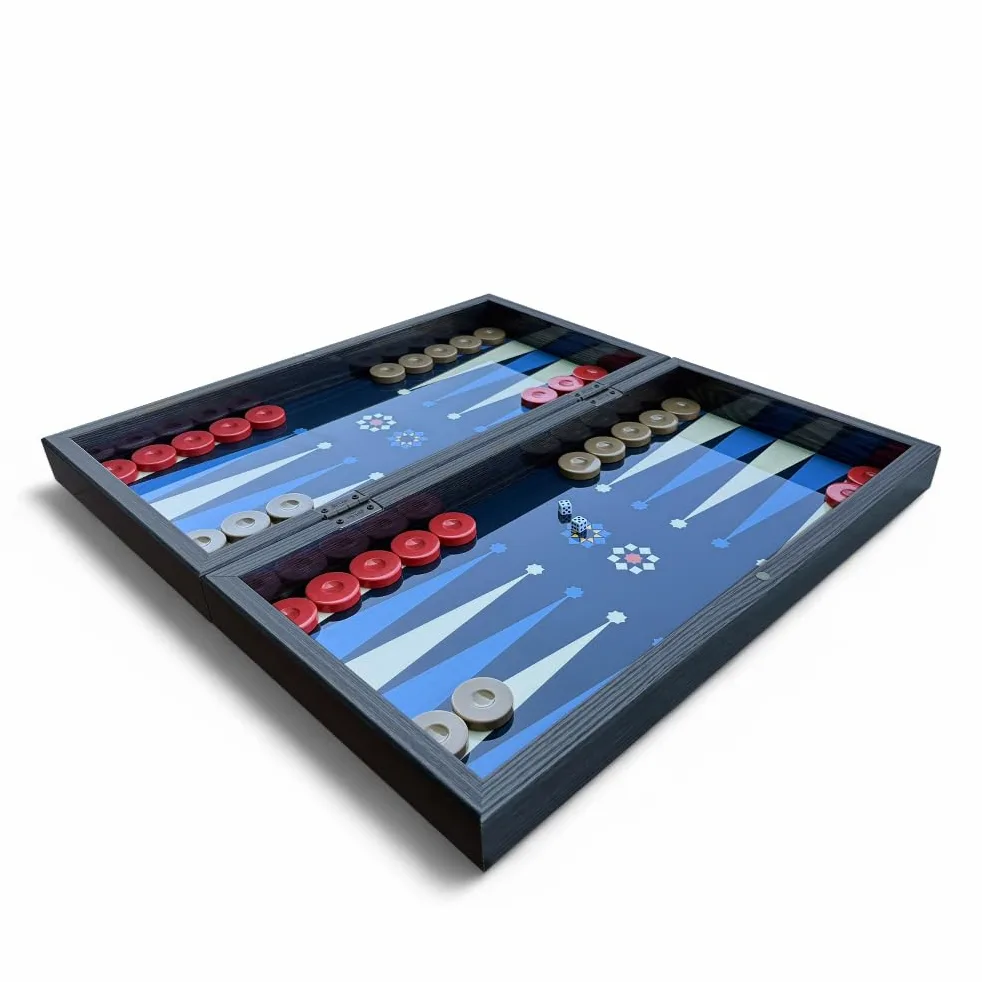 Biggdesign Star Backgammon | Boîtier magnétique en MDF avec revêtement anti-rayures, finition vernis 2 couches
