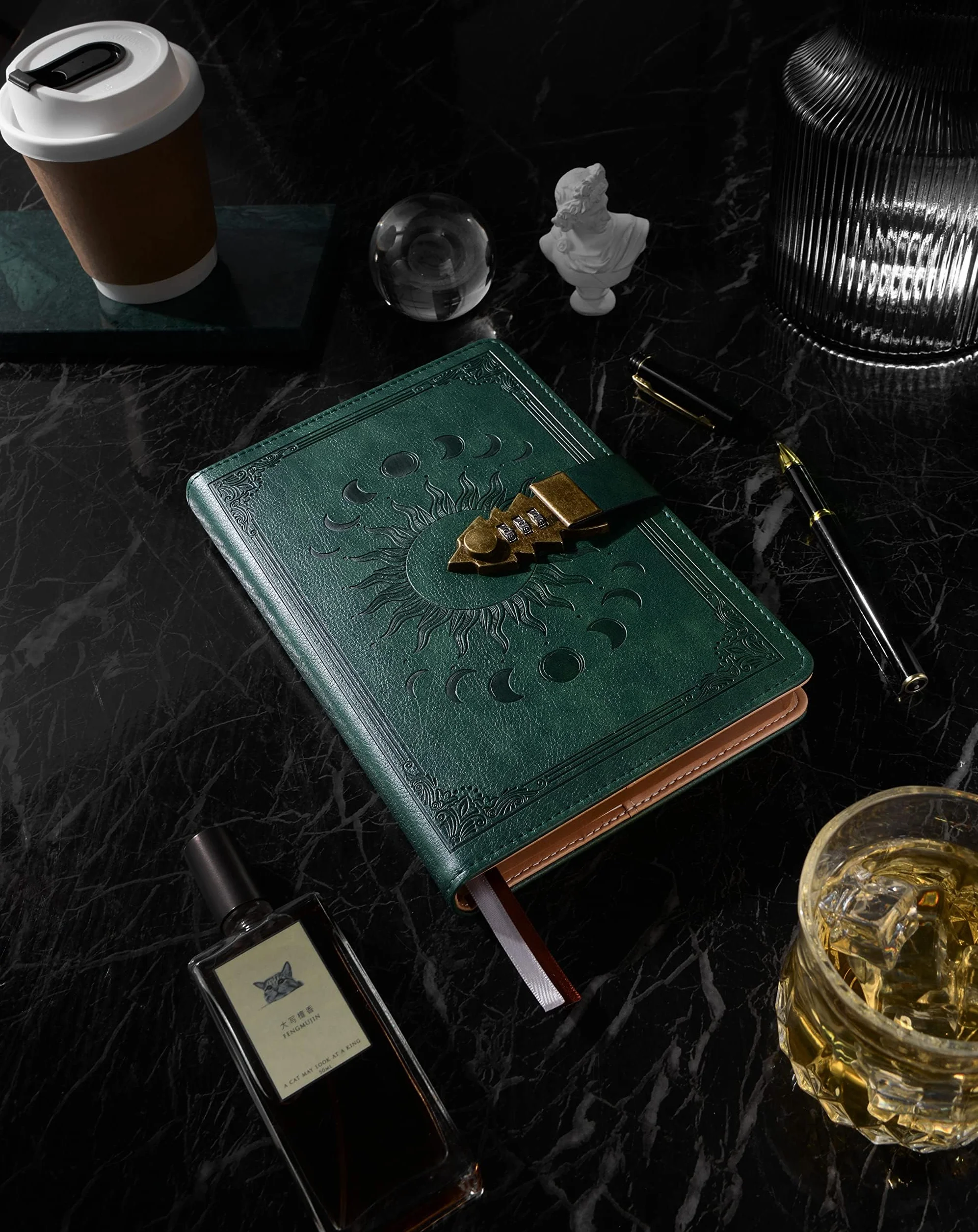 Carnet Secret avec Code 21 x 15,5 cm 224 Pages Couverture Cuir PU Design Relief Soleil Lune Vert Émeraude